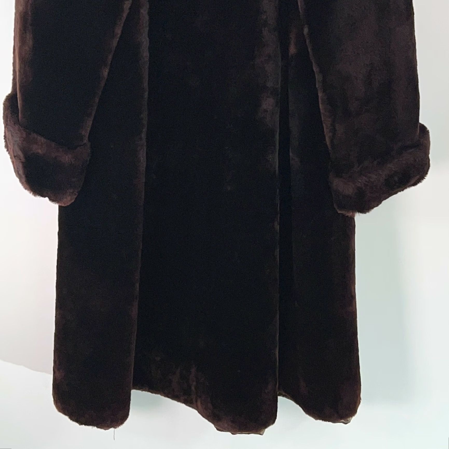 Vintage VINTAGE Label Authority Brown Fur Long Coat Jacket - Long Coat - Womens - Size L - 3/4 Sleeve - Zipper - Inner Pockets - Winter - Casual - Regular Fit Size L / US 10 / IT 46 - 6 Thumbnail