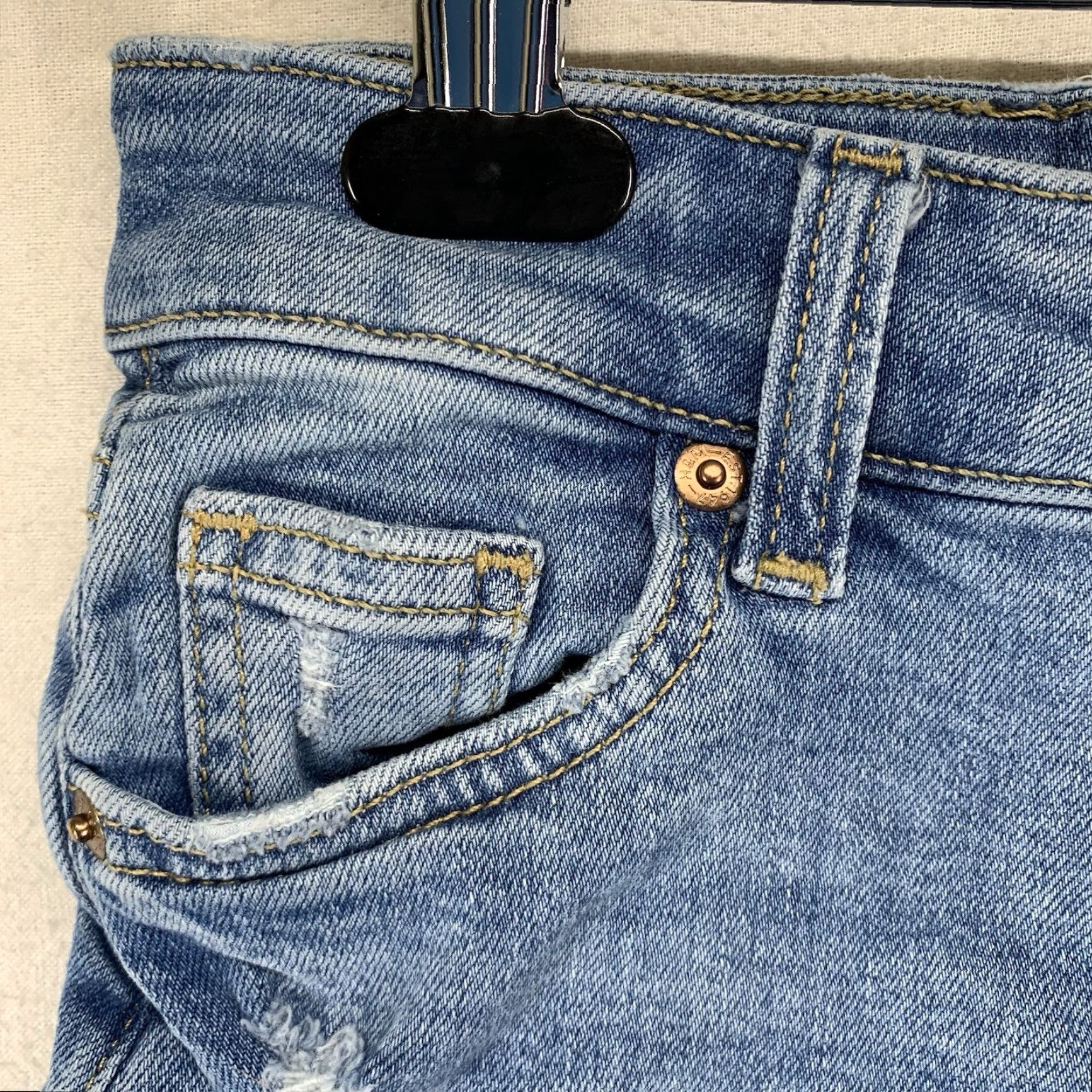 H&M VINTAGE H&M Women's Denim Shorts Cut-Off High Rise 5-Pocket Blue Raw Hem Casual Size 26" / US 2 / IT 38 - 6 Thumbnail
