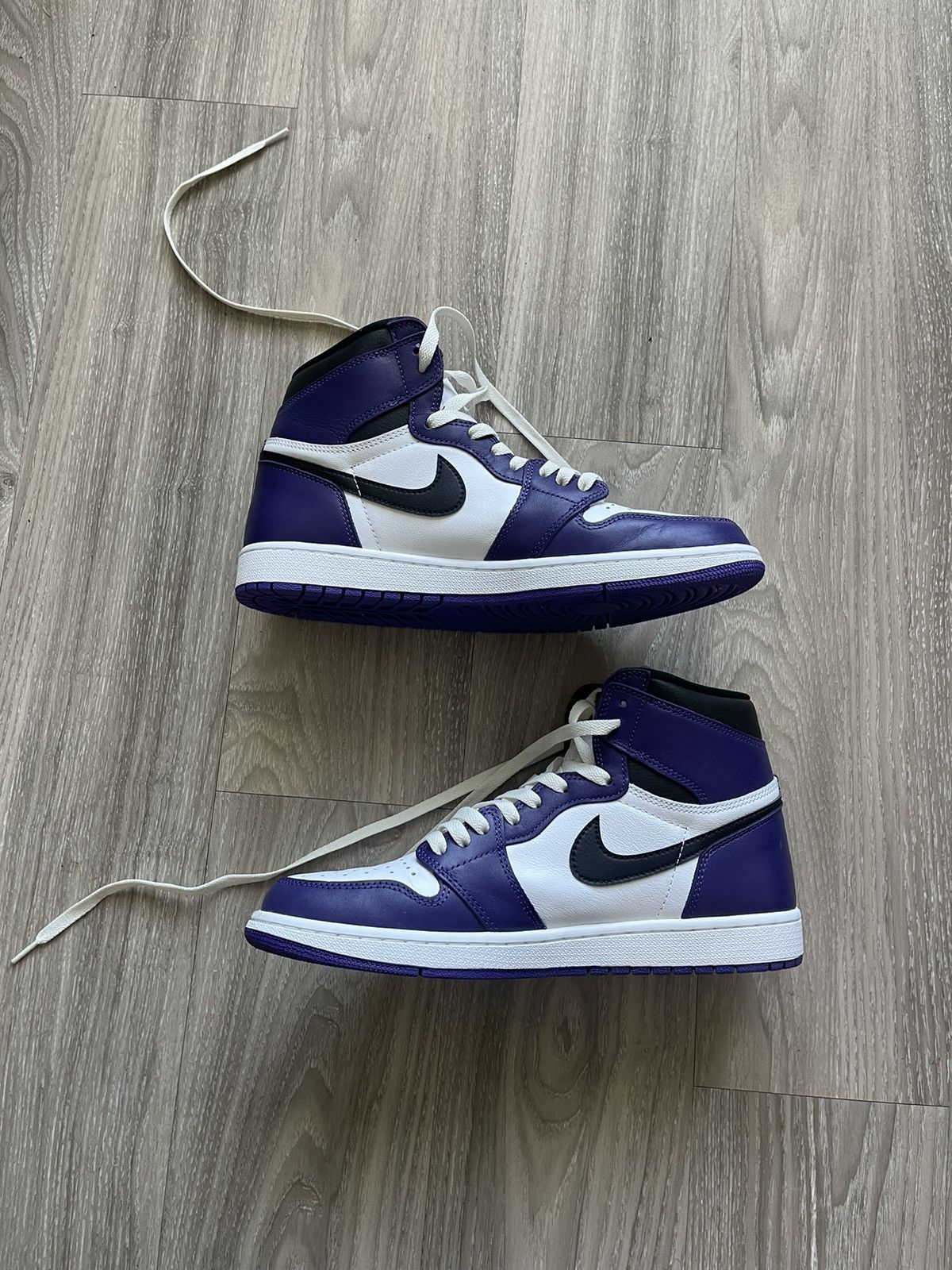 Jordan Brand Air Jordan 1 High OG: Court Purple 2.0 Size US 11 / EU 44 - 2 Thumbnail