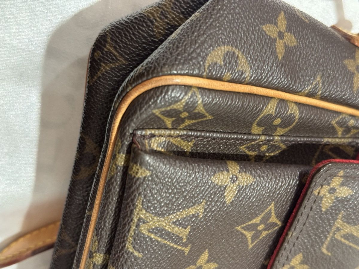 Louis Vuitton Louis Vuitton Viva Cite Pm Size ONE SIZE - 7 Thumbnail