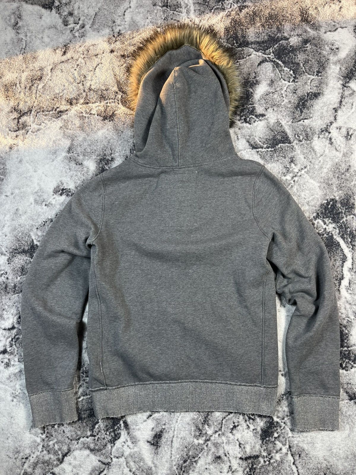 Abercrombie & Fitch Abercrombie & Fitch Fur Hoodie Distressed Y2K XXL Size US XXL / EU 58 / 5 - 13 Thumbnail
