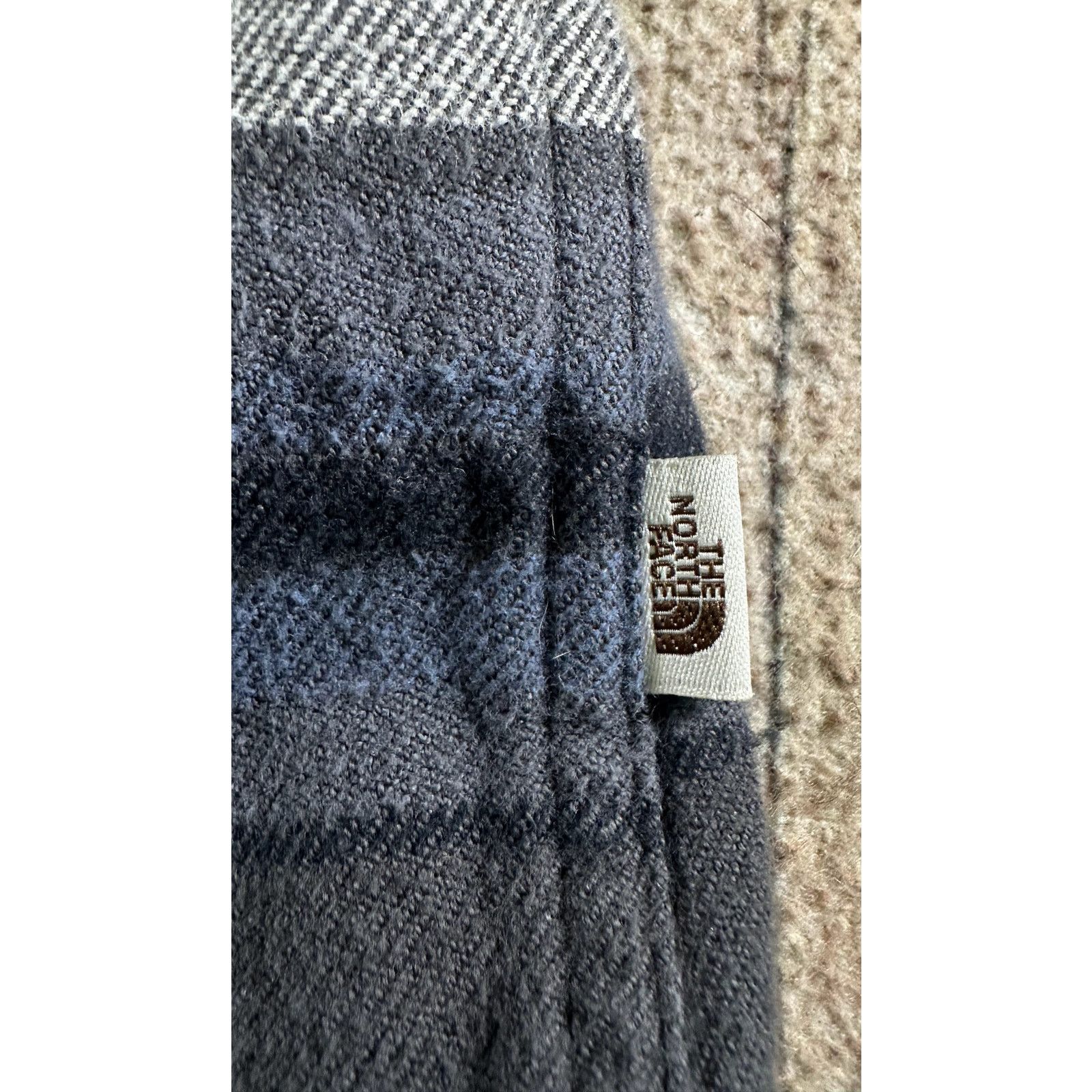 The North Face The North Face Arroyo Flannel Button Up Shirt Striped Mens L Size US L / EU 52-54 / 3 - 4 Thumbnail