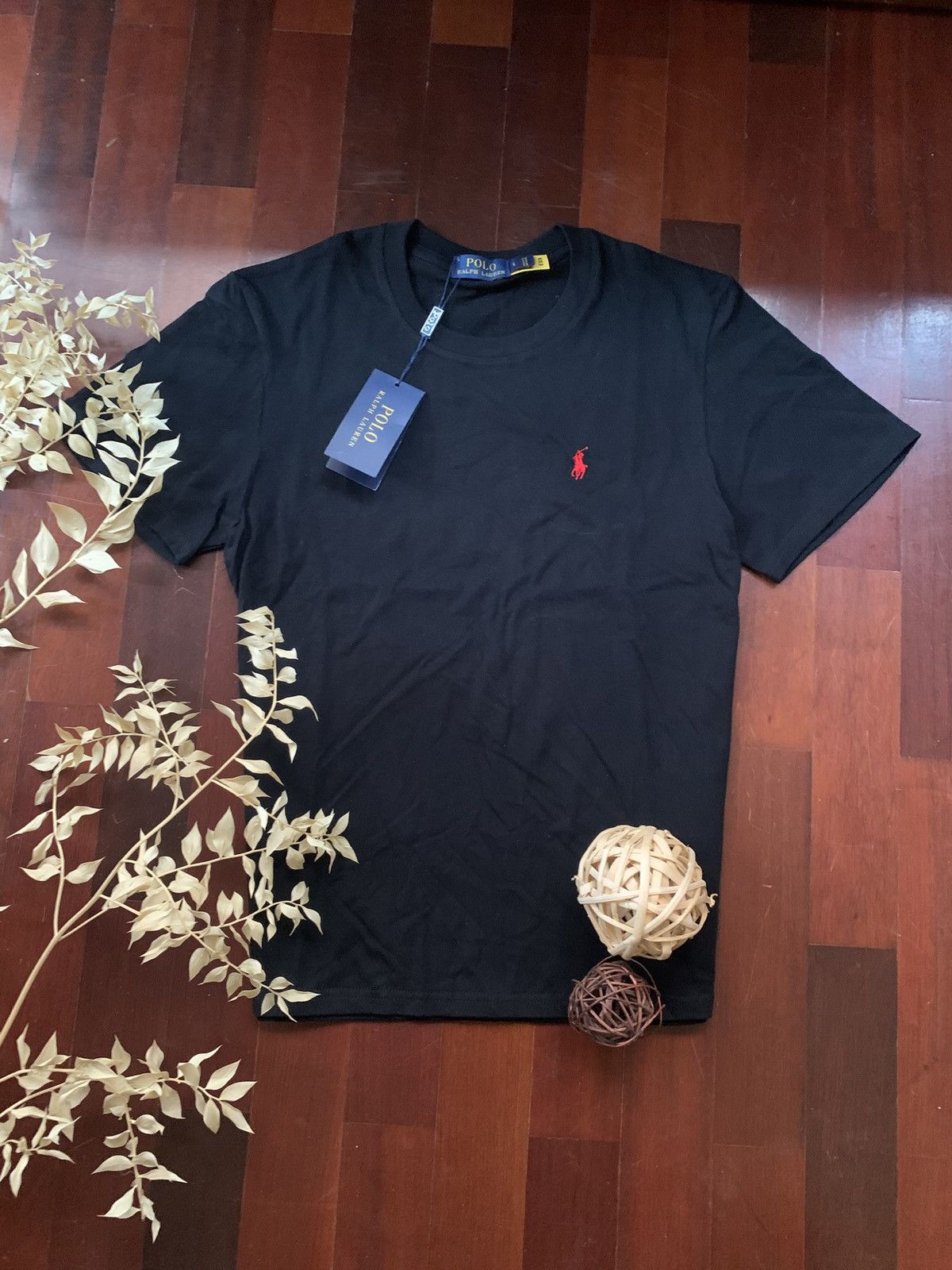 Ralph Lauren 🖤 Ralph Lauren Black Basic T-Shirt with Chest Logo | Size S Size US S / EU 44-46 / 1 - 3 Thumbnail