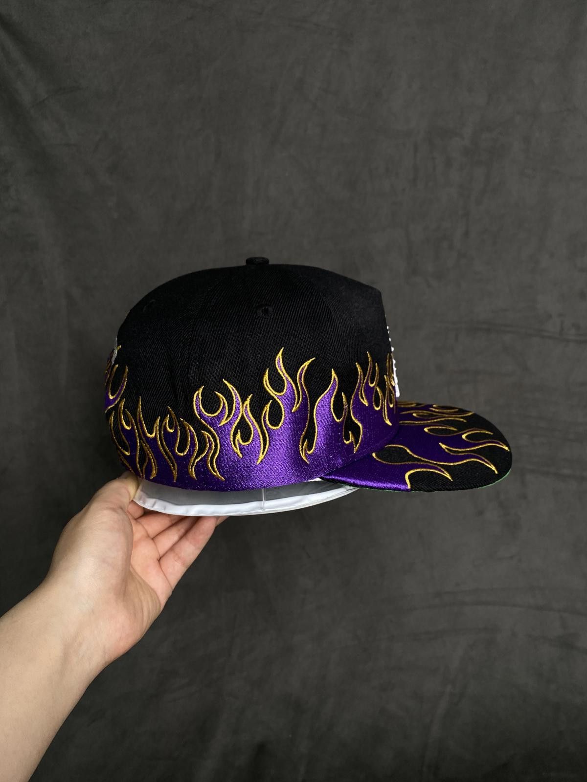 Japanese Brand Kill The Hype LA Lakers Purple Gold Flames Snapback Hat Size ONE SIZE - 4 Thumbnail