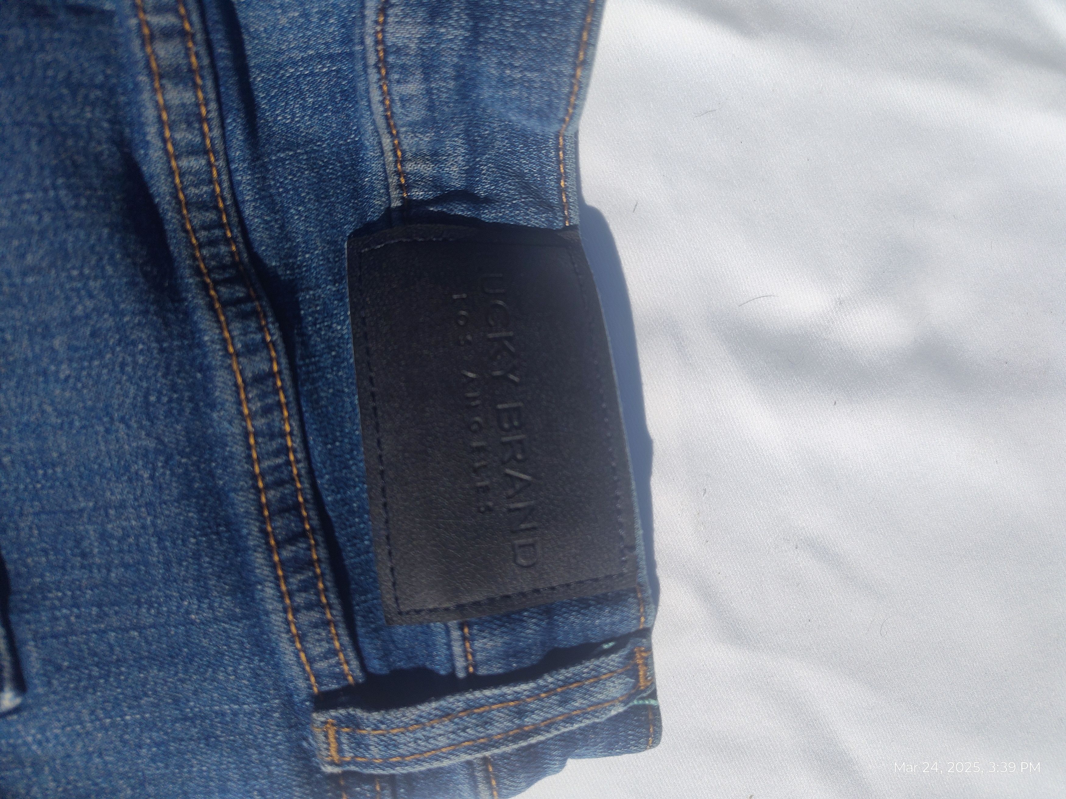 Lucky Brand Lucky Brand boot leg heavily distressed Blue Jeans Size US 34 / EU 50 - 2 Thumbnail