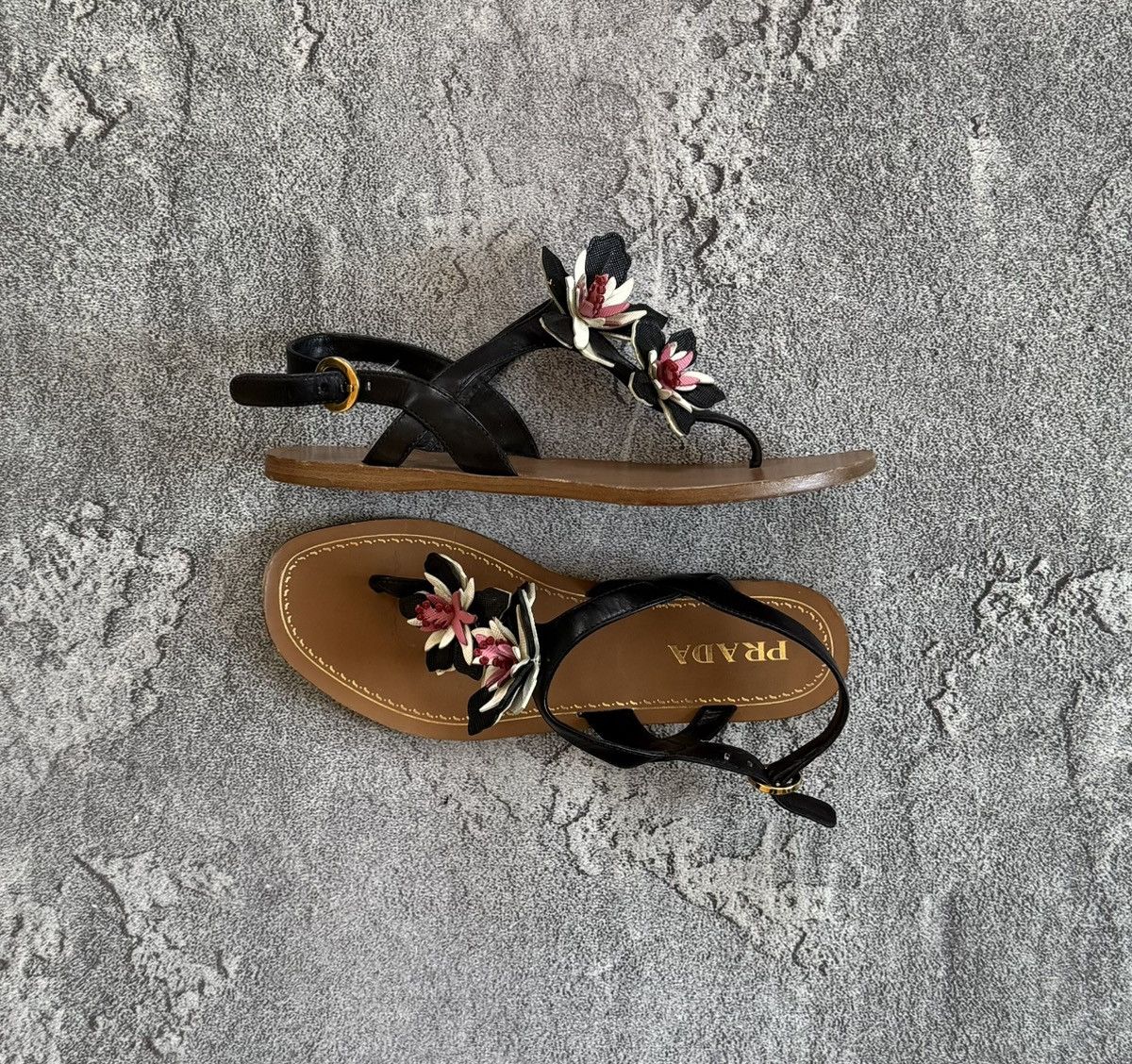 Designer × Prada Prada 37.5 sandals flip flops slippers slide leather strap Size US 7.5 / IT 37.5 - 1 Thumbnail
