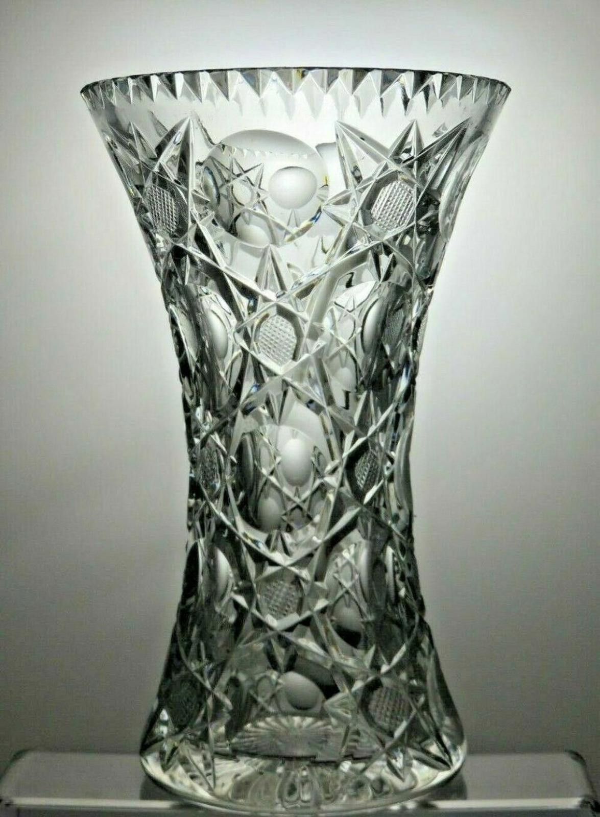 The Unbranded Brand Stevens and Williams Constellation Cut Crystal Vase 10" Size ONE SIZE - 2 Thumbnail