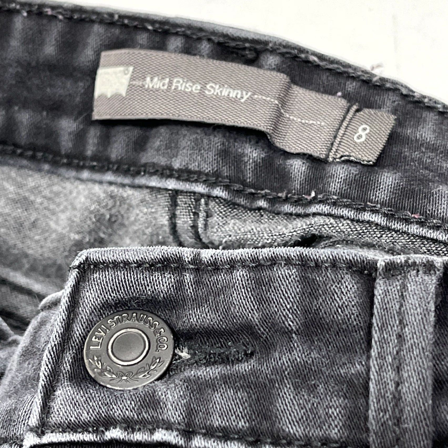 Levi's Levis Jeans Womens Skinny Regular Size 8 Gray Mid Denim Pocket 5-Pocket Style Minimalist Wardrobe Size 29" - 3 Thumbnail