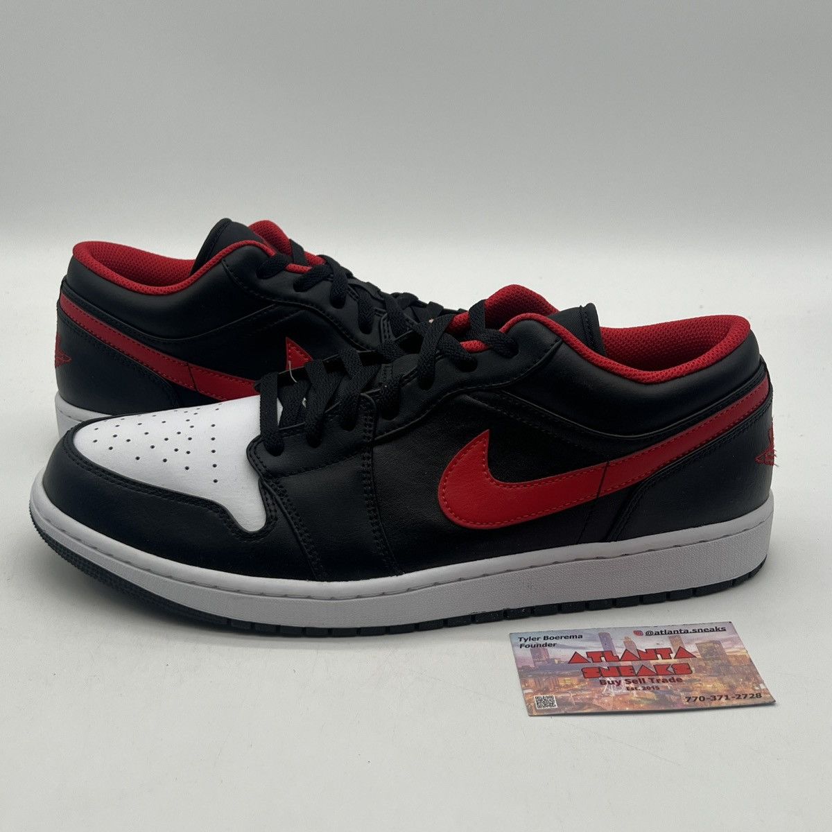 Nike Air Jordan 1 low white toe Size US 13 / EU 46 - 1 Thumbnail