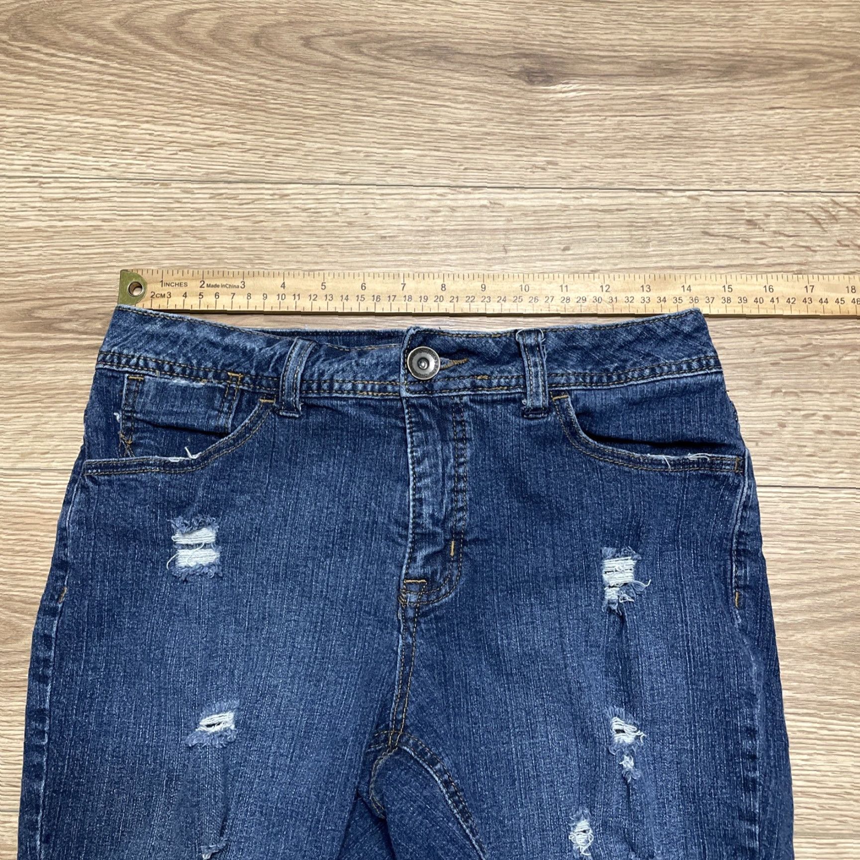 Vintage VINTAGE St John’s Bay Women’s Bermuda Shorts Size 6 Blue Stretch Denim Size 28" / US 6 / IT 42 - 4 Thumbnail