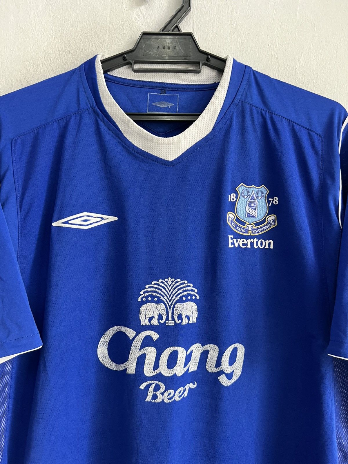 Umbro Vintage 2004-05 Umbro Everton FC Chang EPL Home Jersey Size US L / EU 52-54 / 3 - 1 Thumbnail