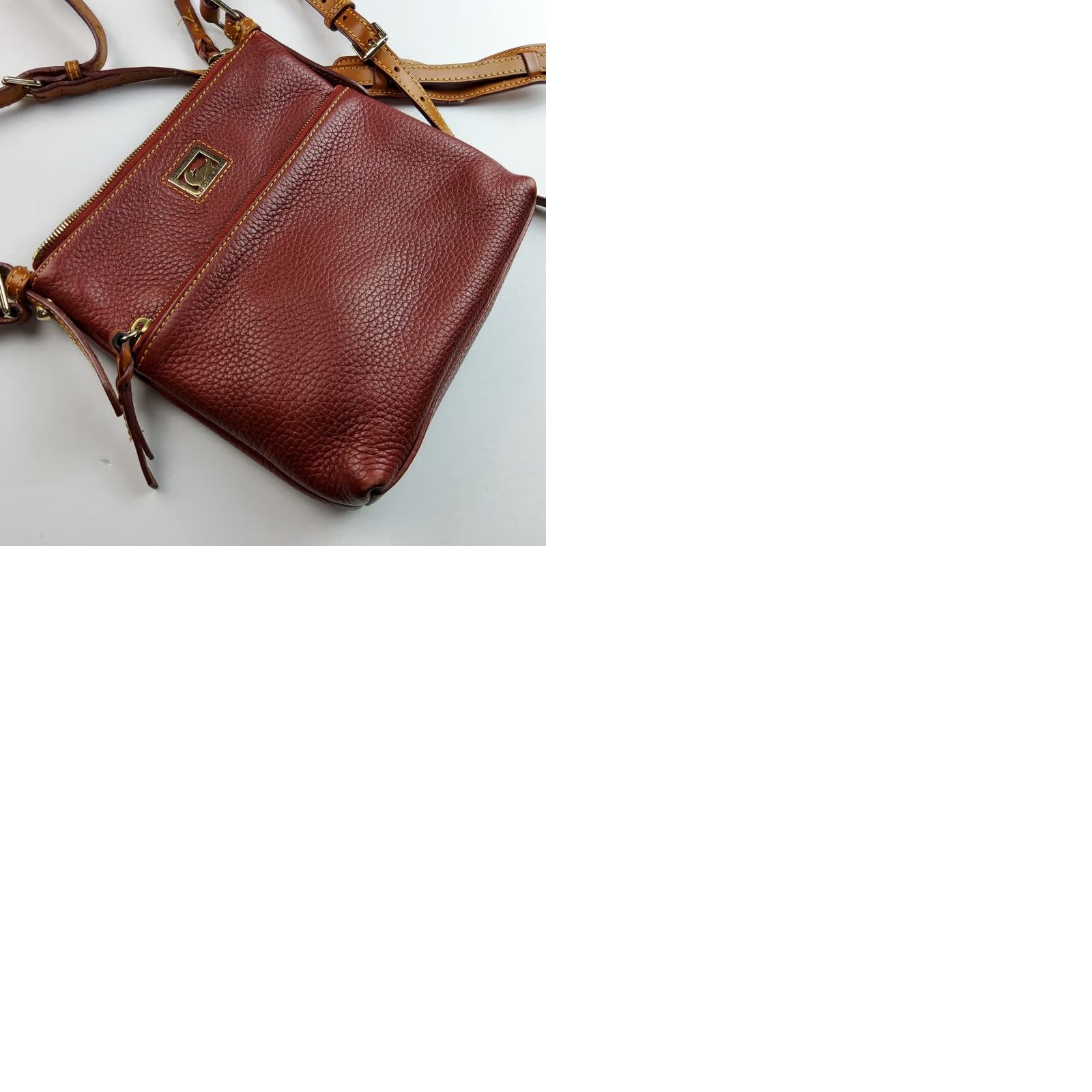 Dooney & Bourke Dooney & Bourke Pebbled Leather Crossbody Shoulder Handbag Purse Size ONE SIZE - 9 Thumbnail