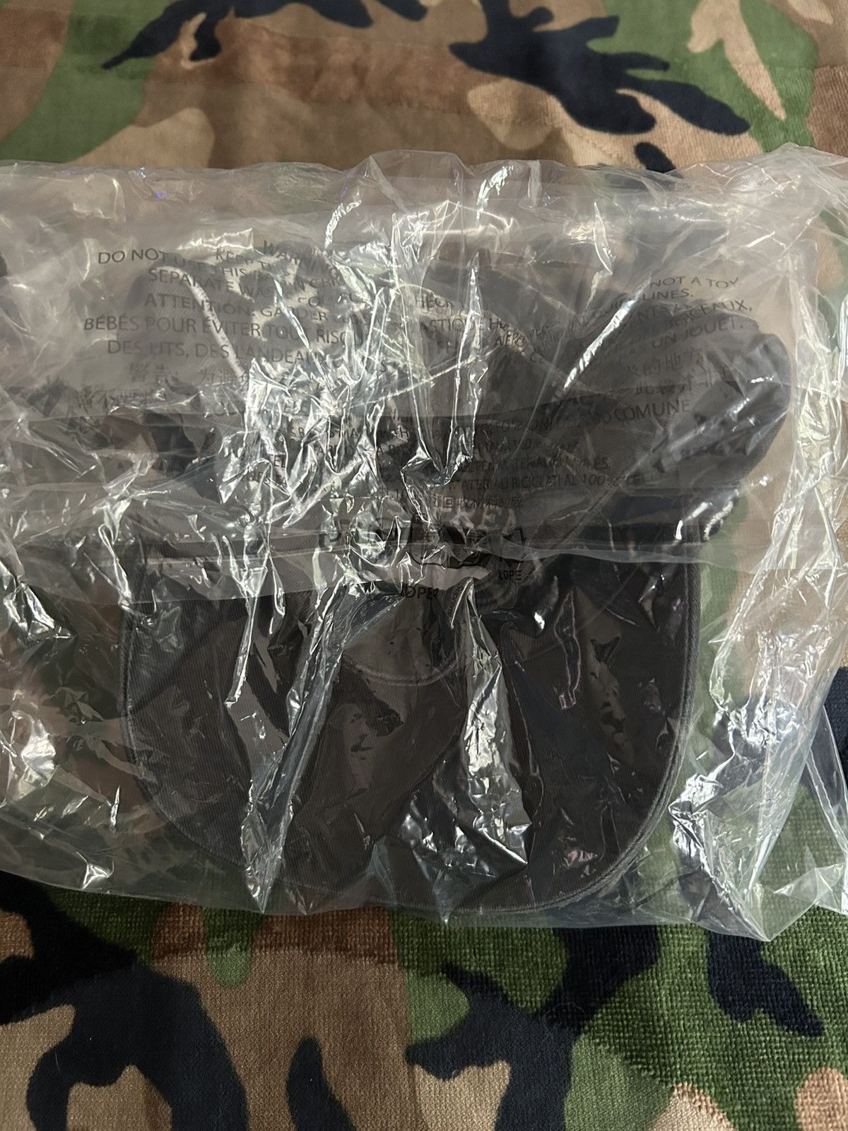 Supreme Supreme City Patches 6-Panel Black SS26 Size ONE SIZE - 8 Thumbnail