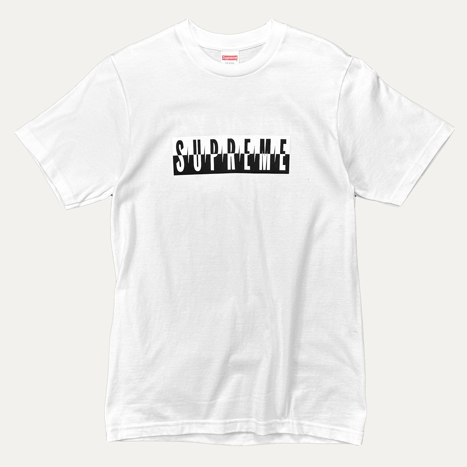 Supreme Supreme Split Logo T-Shirt Size US XL / EU 56 / 4 - 1 Thumbnail