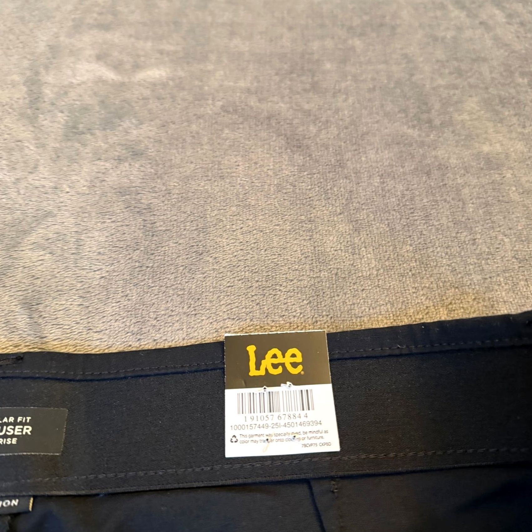 Lee Lee Trouser Mid Rise Black Pants Flex Motion Womens Plus size 18W Petite NWT Size 40" / US 18 - 6 Thumbnail