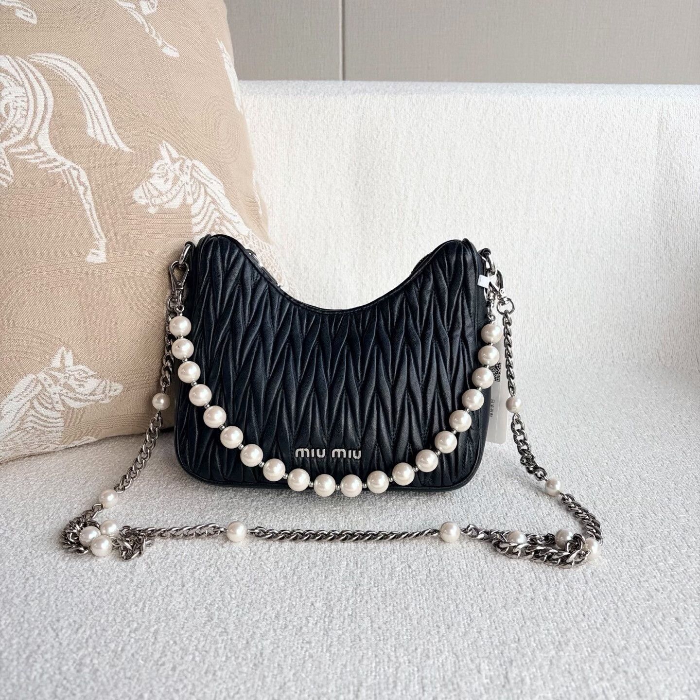 Miu Miu Pre-loved Bag Very good condition Size ONE SIZE - 1 Thumbnail