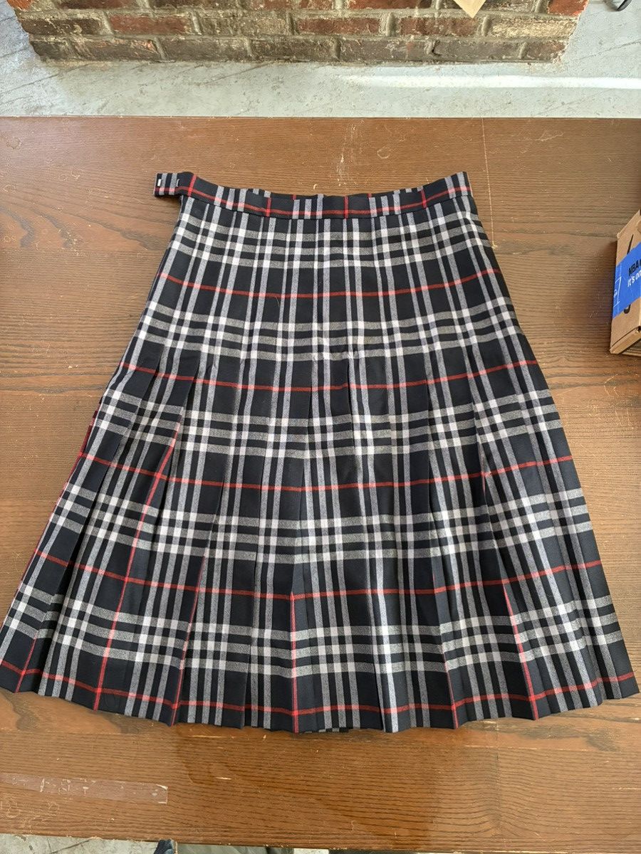 Burberry Burberrys Vintage Nova Pleated Skirt Size 25" / US 0 / IT 36 - 1 Thumbnail