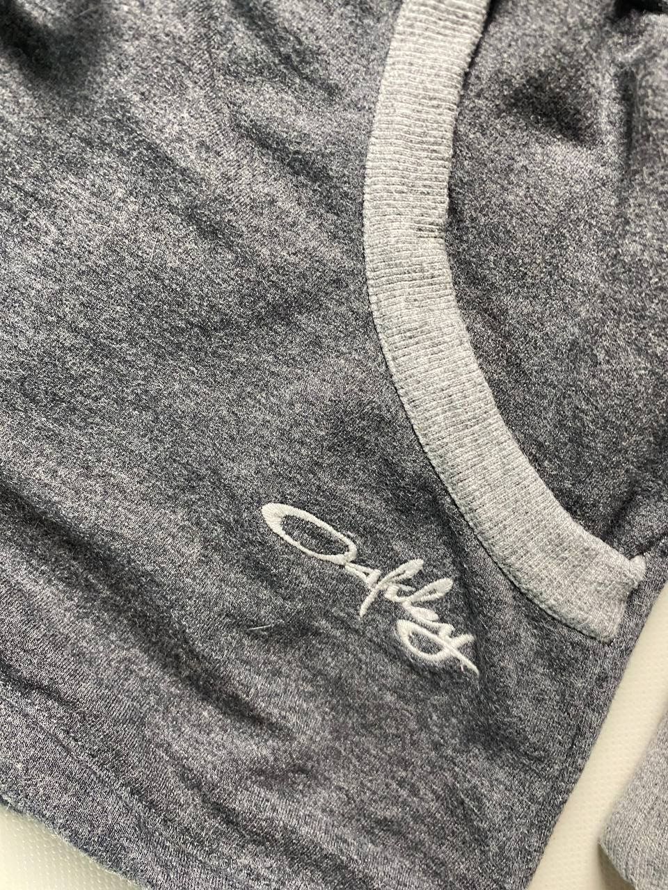 Oakley Vintage Oakley Hoodie Size M / US 6-8 / IT 42-44 - 2 Thumbnail