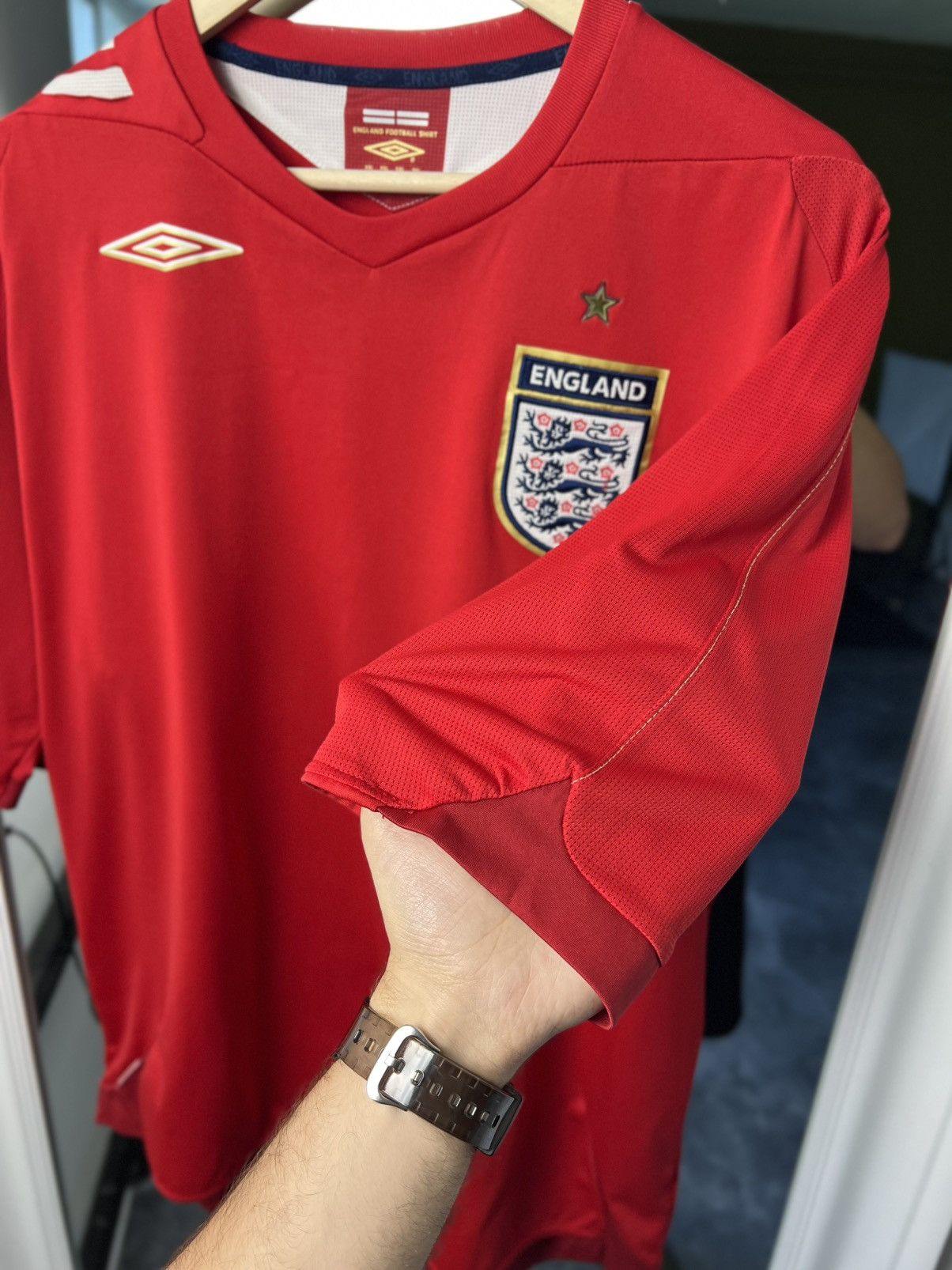 Vintage England 2006 Umbro Red Away Shirt 2XL (Fits XL) –Beckham Era Size US XXL / EU 58 / 5 - 10 Thumbnail