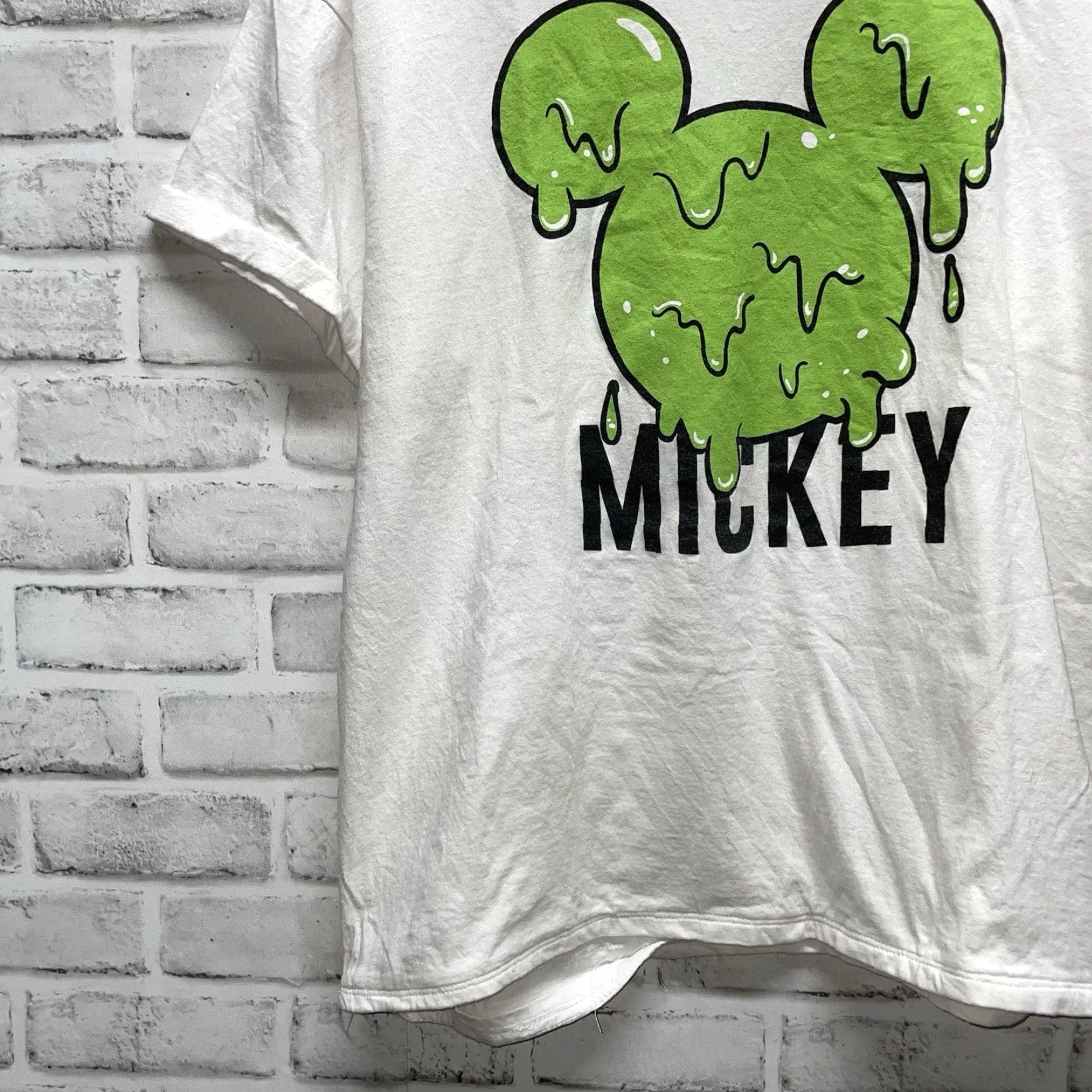 Disney NEFF Disney Slimed Mickey Mouse 100% Cotton Graphic Tee unisex Size L White | Mickey Mouse Shirt T-Shirt Mens Womens Size US L / EU 52-54 / 3 - 3 Thumbnail