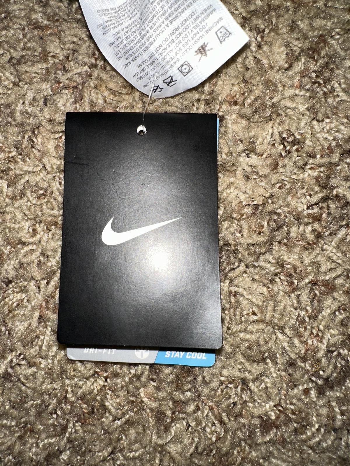 Nike Nike Women’s Geometric Abstract Tempo Printed Short Size 26" / US 2 / IT 38 - 11 Thumbnail