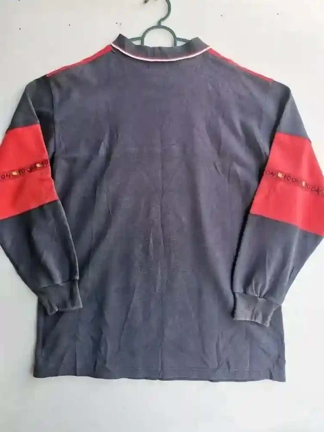 Vintage Vintage Pooh's Team Sweatshirt Size US L / EU 52-54 / 3 - 4 Thumbnail