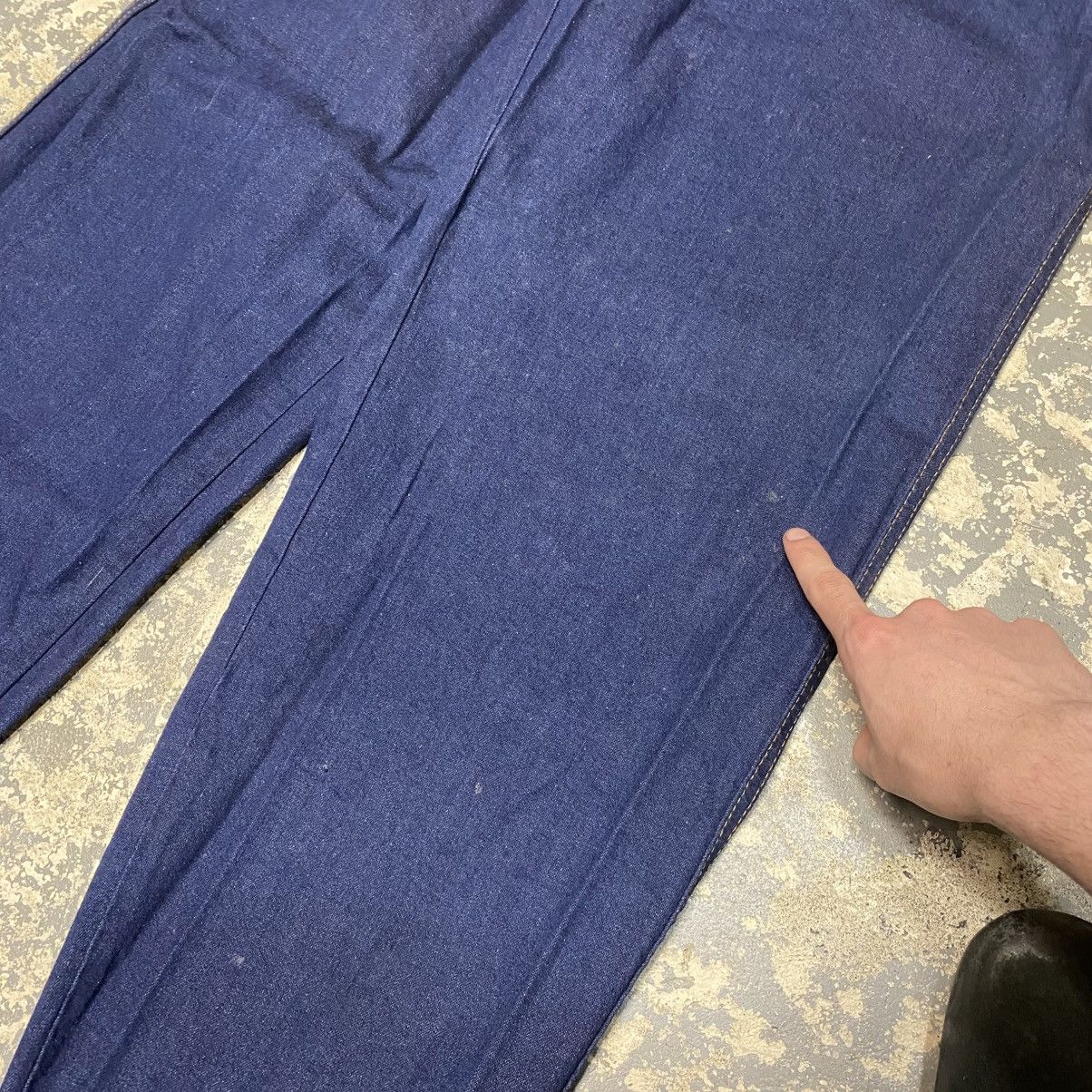Levi's × Vintage Vintage Levi’s Womenswear 609 Denim Jeans USA NWT 1977 Size US 30 / EU 46 - 12 Thumbnail