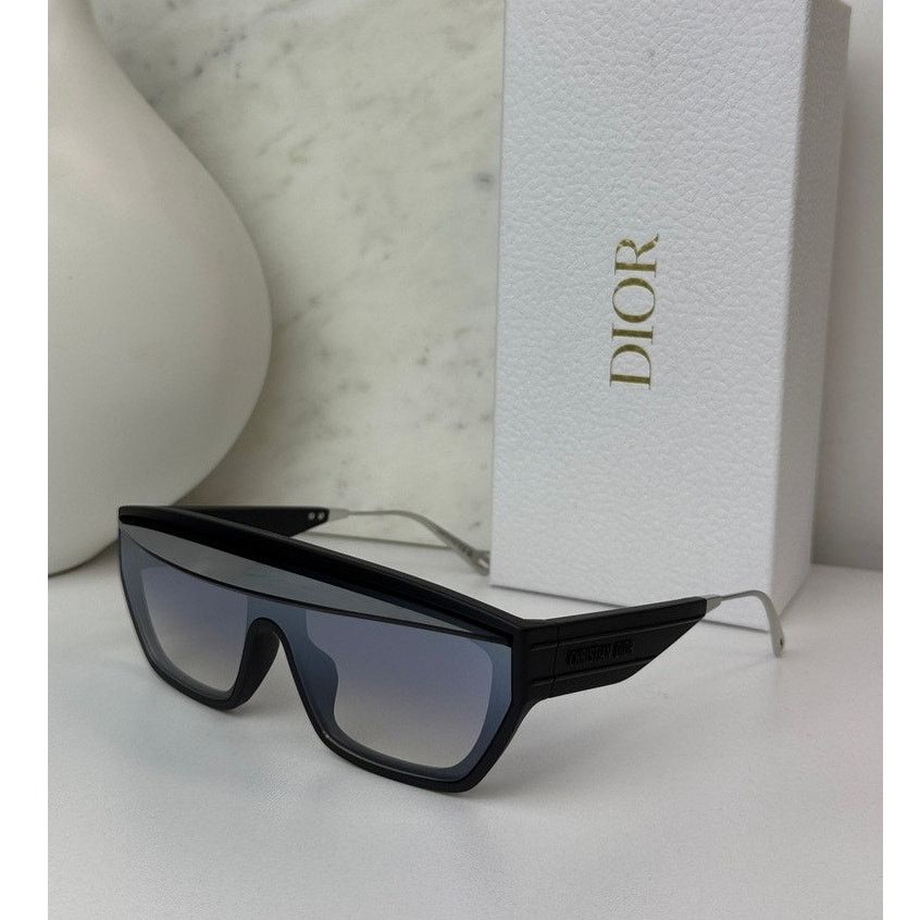 Dior NEW Dior DiorClub M7U Shield Mask Sunglasses Black Mirror Size ONE SIZE - 1 Thumbnail