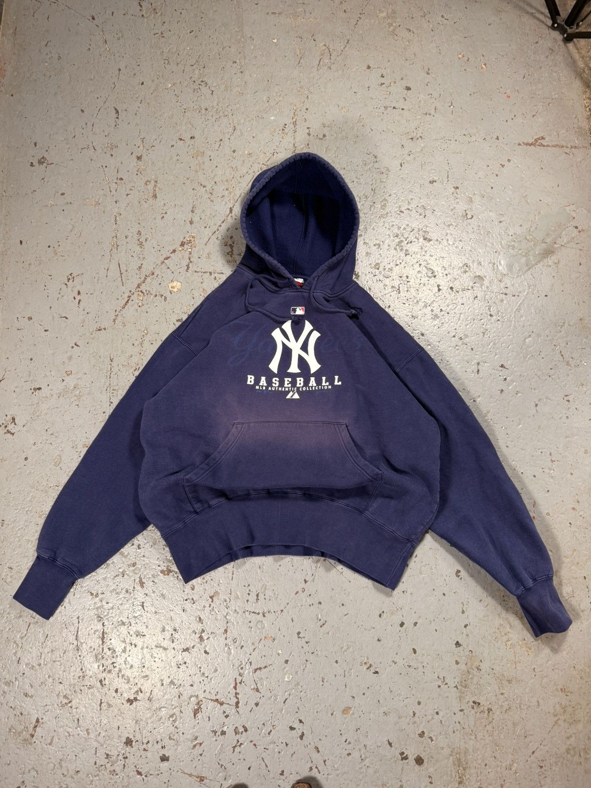 New York Yankees Vintage New York Yankees Faded Hoodie MLB Size US XL / EU 56 / 4 - 1 Thumbnail