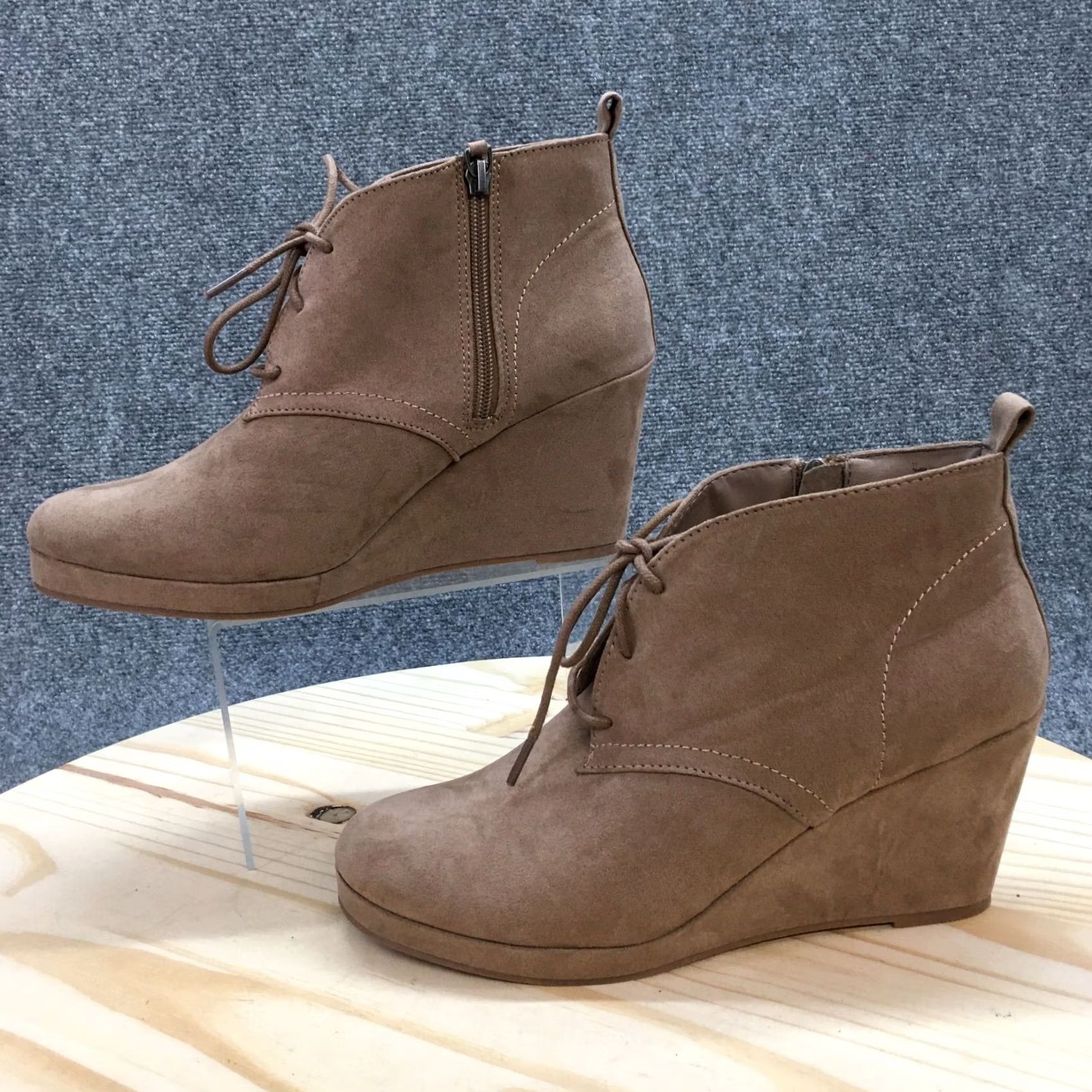 Dolce Vita Dolce Vita Boots Womens 11 Ankle Booties Wedge Brown Fabric Lace Up Zipper Size US 11 / IT 41 - 2 Thumbnail