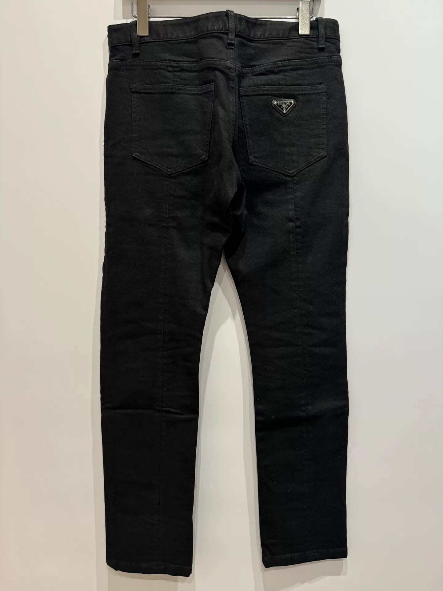 Prada PRADA W32 Jeans with Metal Triangle Size US 32 / EU 48 - 1 Thumbnail