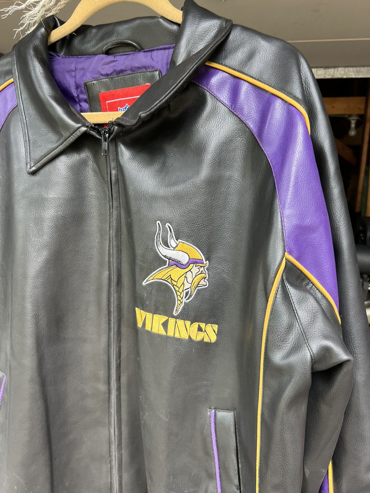 NFL × Vintage Vintage Minnesota Vikings Leather Jacket Size US XL / EU 56 / 4 - 3 Thumbnail
