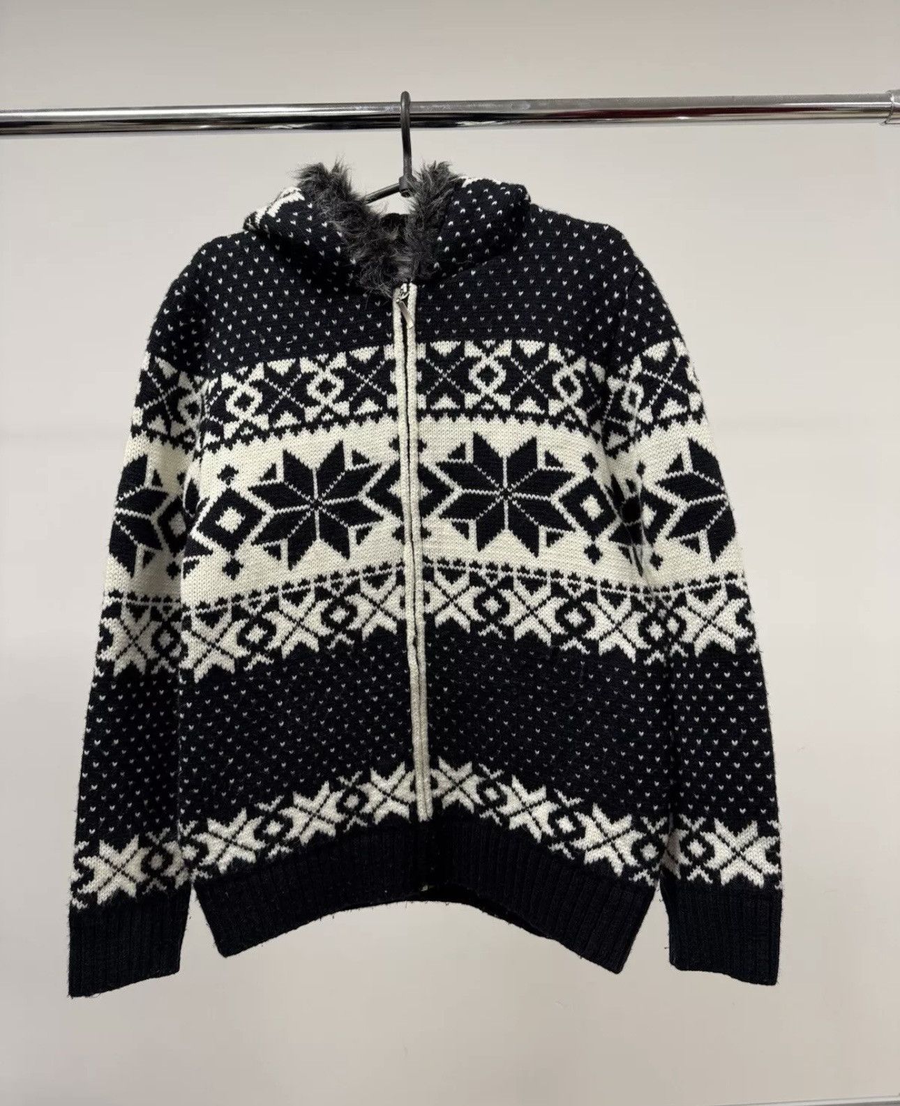 Abercrombie & Fitch × Hysteric Glamour × If Six Was Nine Vintage Abercrombie & Fitch Zip Hoodie Y2K Style Fur Genuine Size US S / EU 44-46 / 1 - 1 Thumbnail