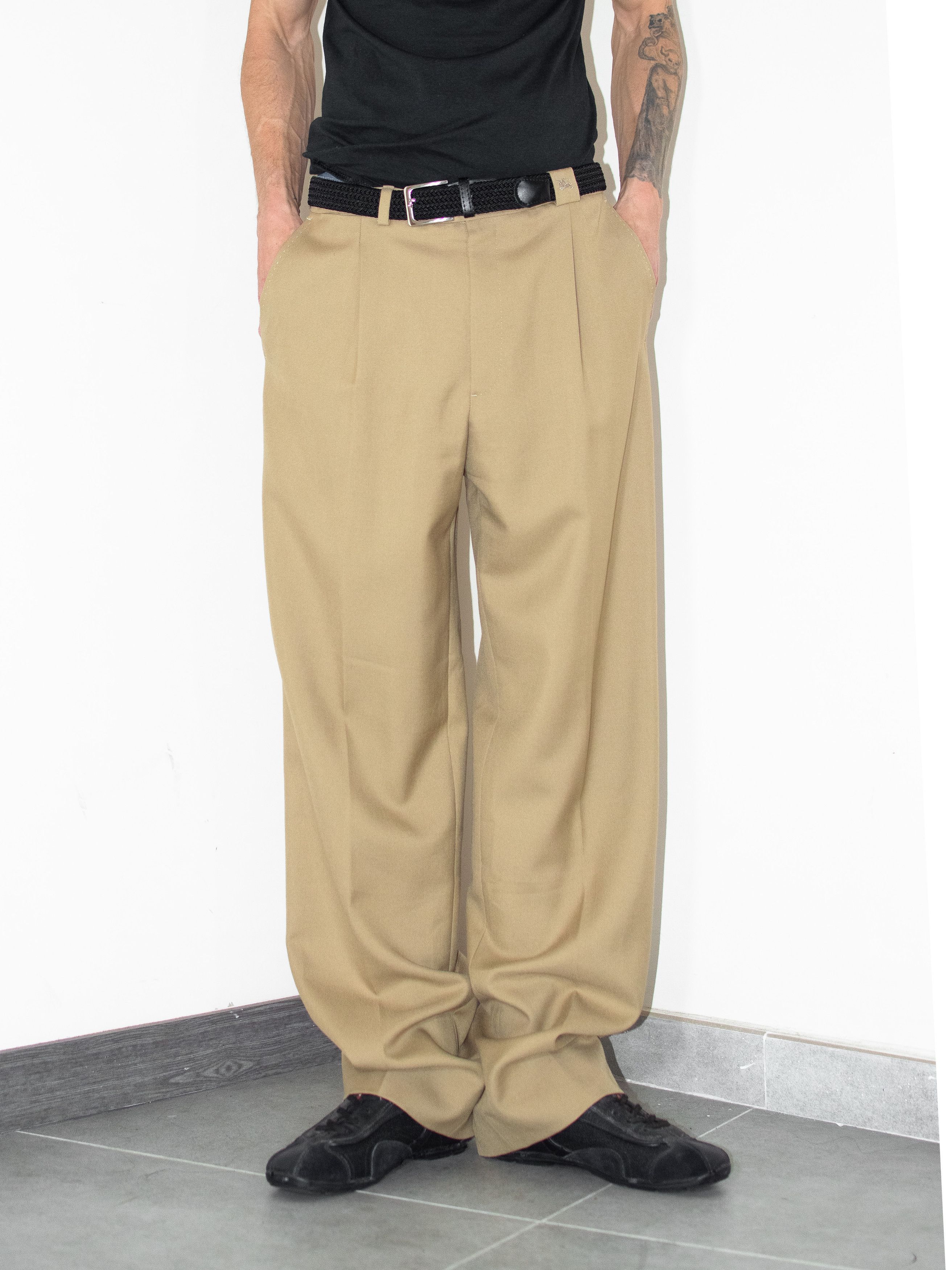 Burberry × Designer × Vintage 90s Burberry Vintage beige Baggy pleated chino Trousers Size US 35 - 5 Thumbnail