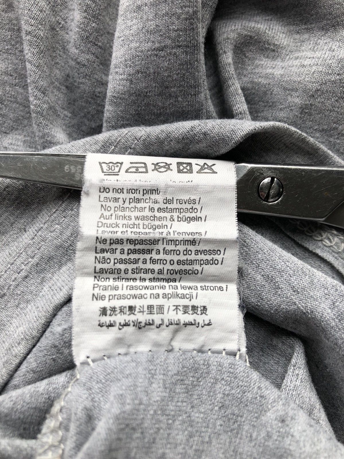 Designer × Vivienne Westwood RARE Vivienne Westwood Small logo vintage opium T Shirt Size US M / EU 48-50 / 2 - 11 Thumbnail