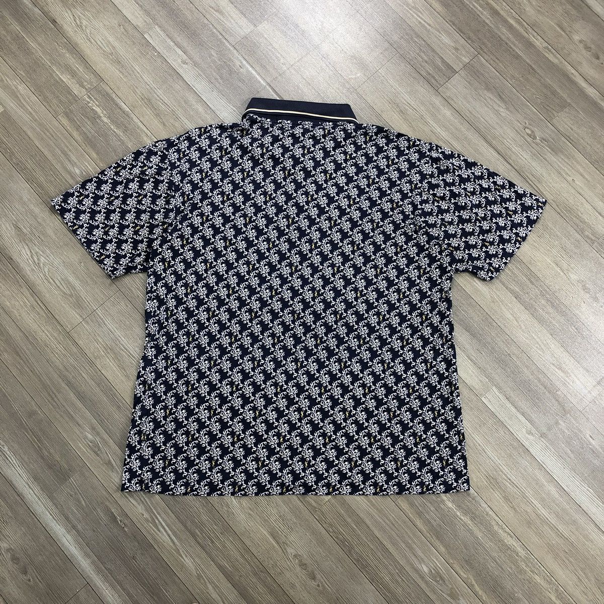 Yves Saint Laurent Vintage Yves Saint Laurent Pour Homme YSL Luxury Polo Shirt Size US L / EU 52-54 / 3 - 13 Thumbnail
