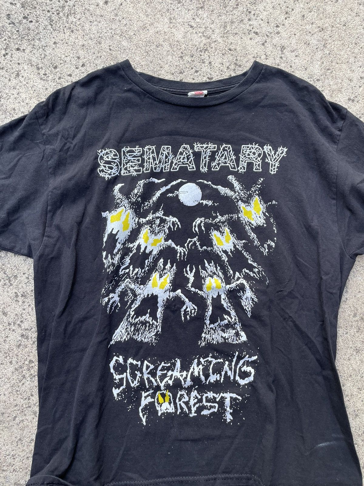 Haunted Mound Semetary haunted mound screaming forest shirt Size US L / EU 52-54 / 3 - 2 Thumbnail