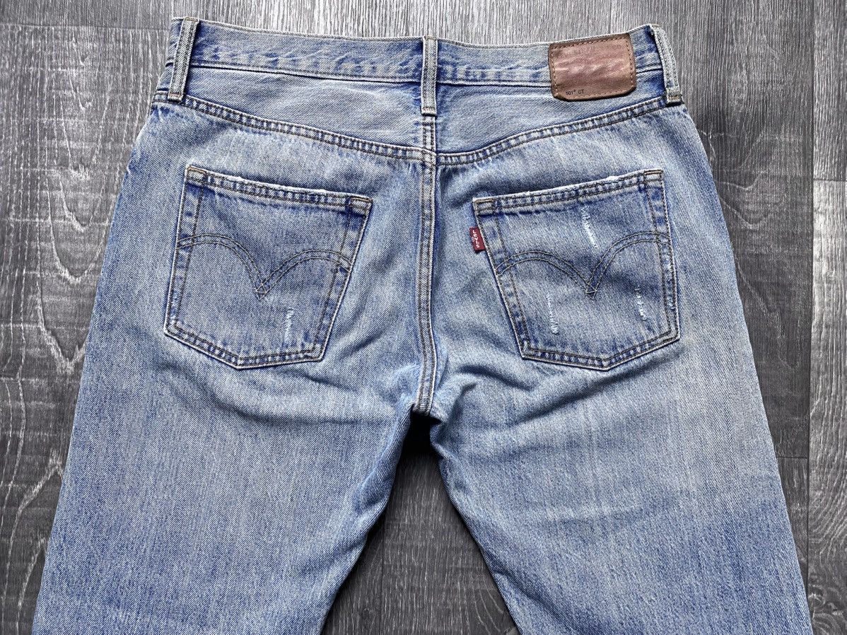 Levi's Vintage Clothing Levi’s Customized Tapered 501 CT Torn Distressed Jeans Denim Size 26" / US 2 / IT 38 - 22 Thumbnail