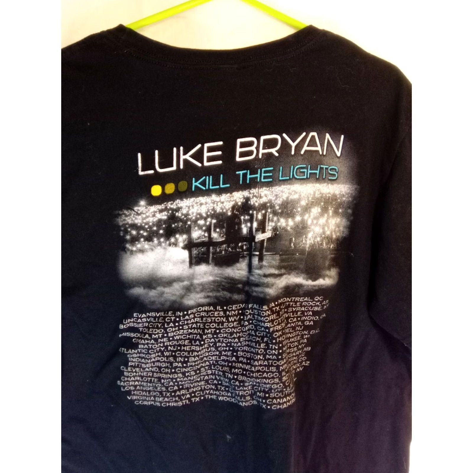 Vintage VINTAGE Luke Bryant Kill The Lights tour XL T-shirt Country Music 48" X 30" Cotton Size US XL / EU 56 / 4 - 4 Thumbnail