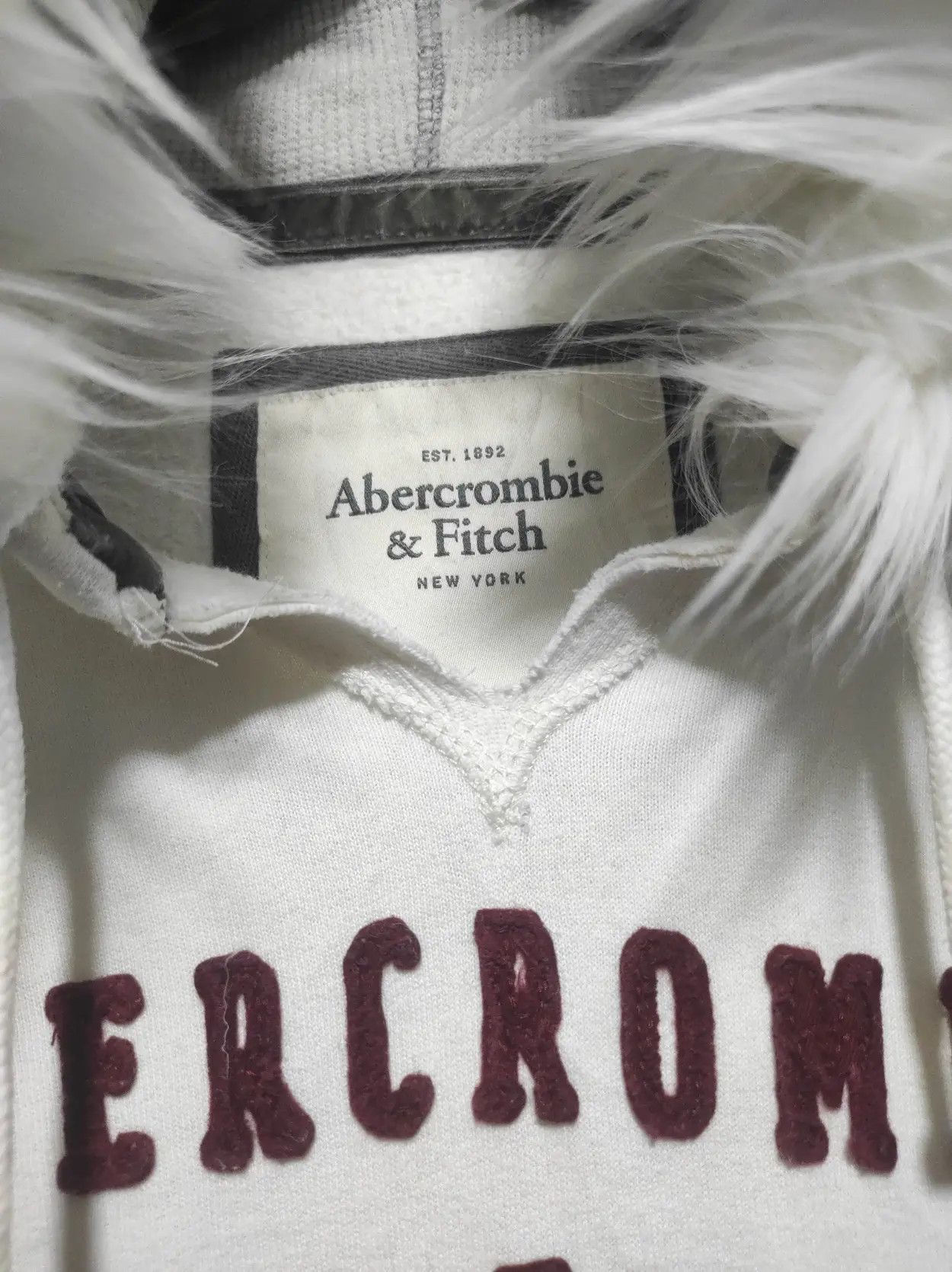 Abercrombie & Fitch Abercrombie & Fitch White fur hoodie ifsix LGB style Size M / US 6-8 / IT 42-44 - 8 Thumbnail