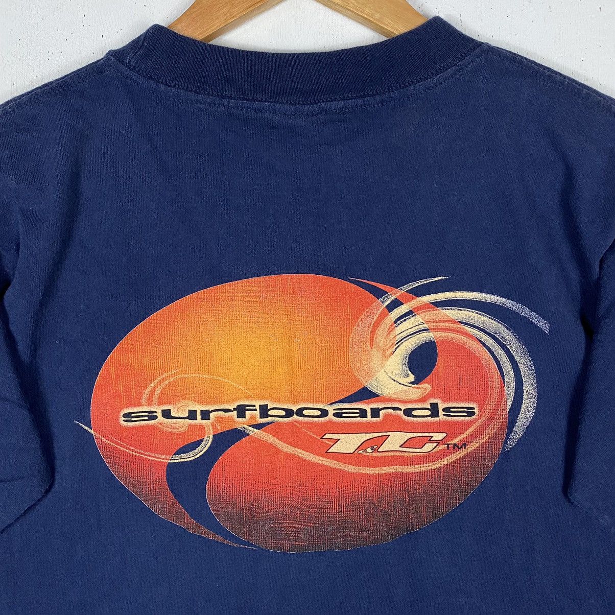 Vintage VINTAGE 90's T&C SURF DESIGNS HAWAII SURFBOARDS TEE Size US S / EU 44-46 / 1 - 3 Thumbnail