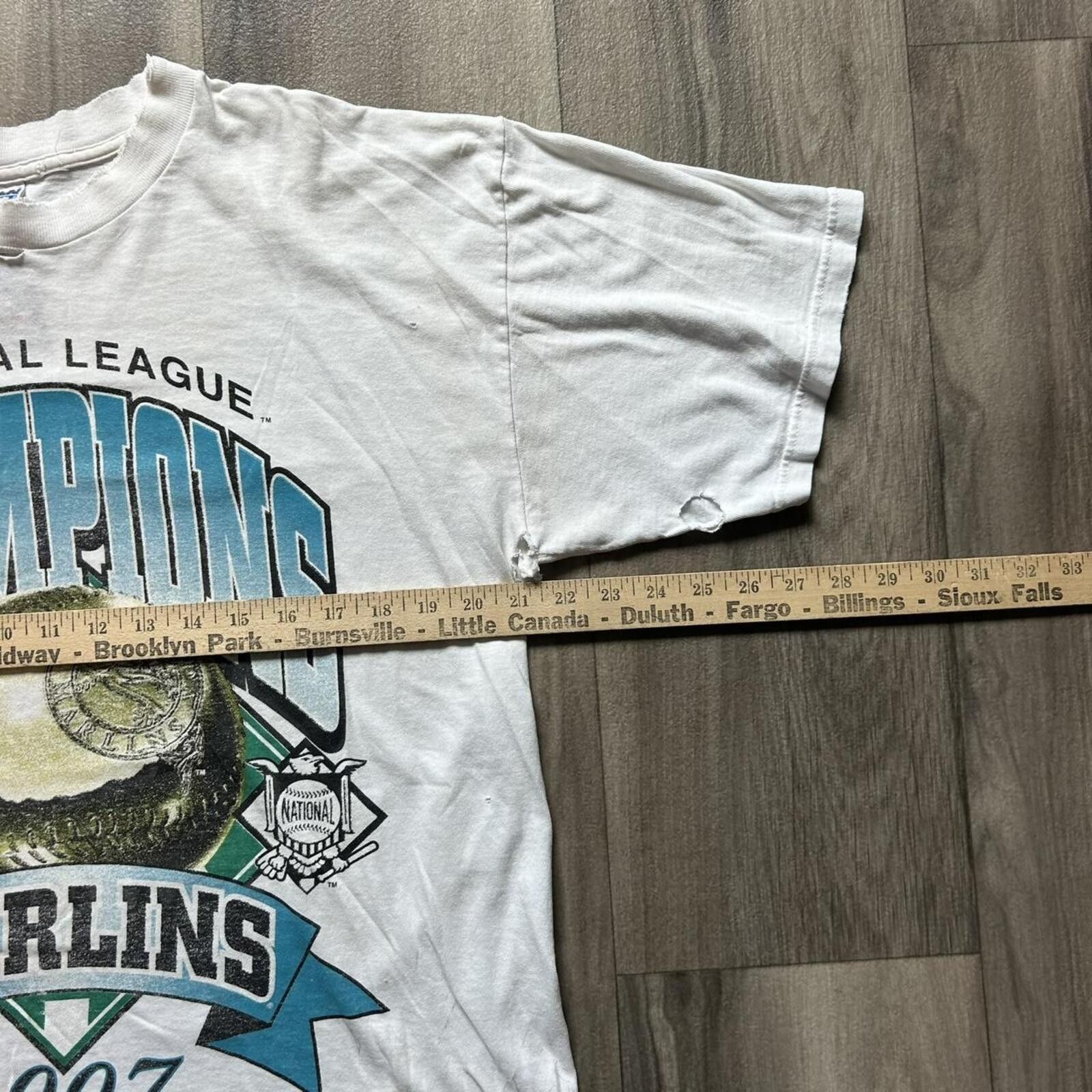 MLB Vintage Florida Marlins MLB 1997 Baseball t shirt L Size US L / EU 52-54 / 3 - 6 Thumbnail