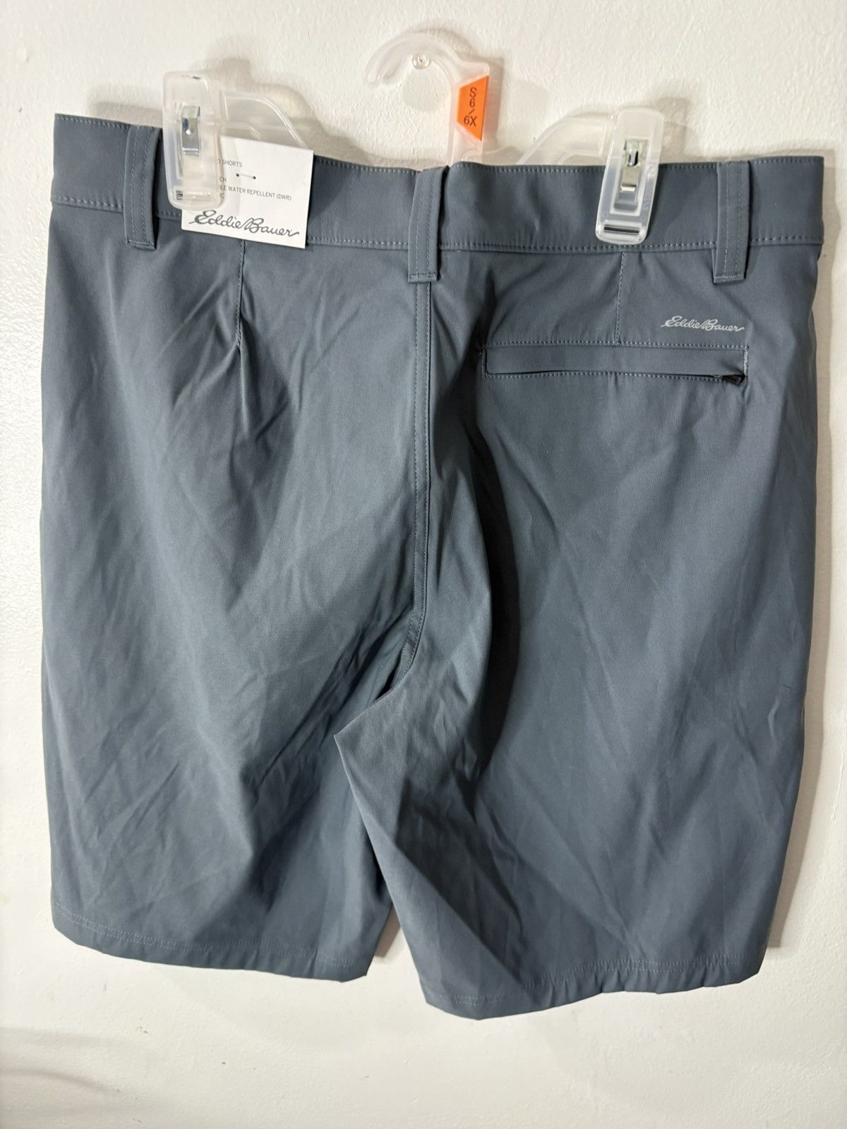 Eddie Bauer NWT Eddie bower shorts size 30 tech chino Size US 30 / EU 46 - 6 Thumbnail
