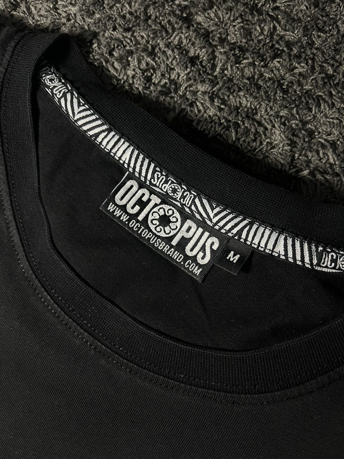 Octopus Octopus LongSleeve Size US M / EU 48-50 / 2 - 3 Thumbnail