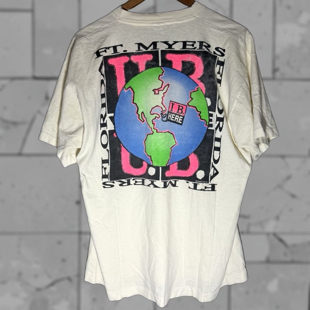Vintage VINTAGE Fruit of the Loom 1989 World Graphic Tee Mens XL White USA Single Stitch Size US XL / EU 56 / 4 - 1 Thumbnail