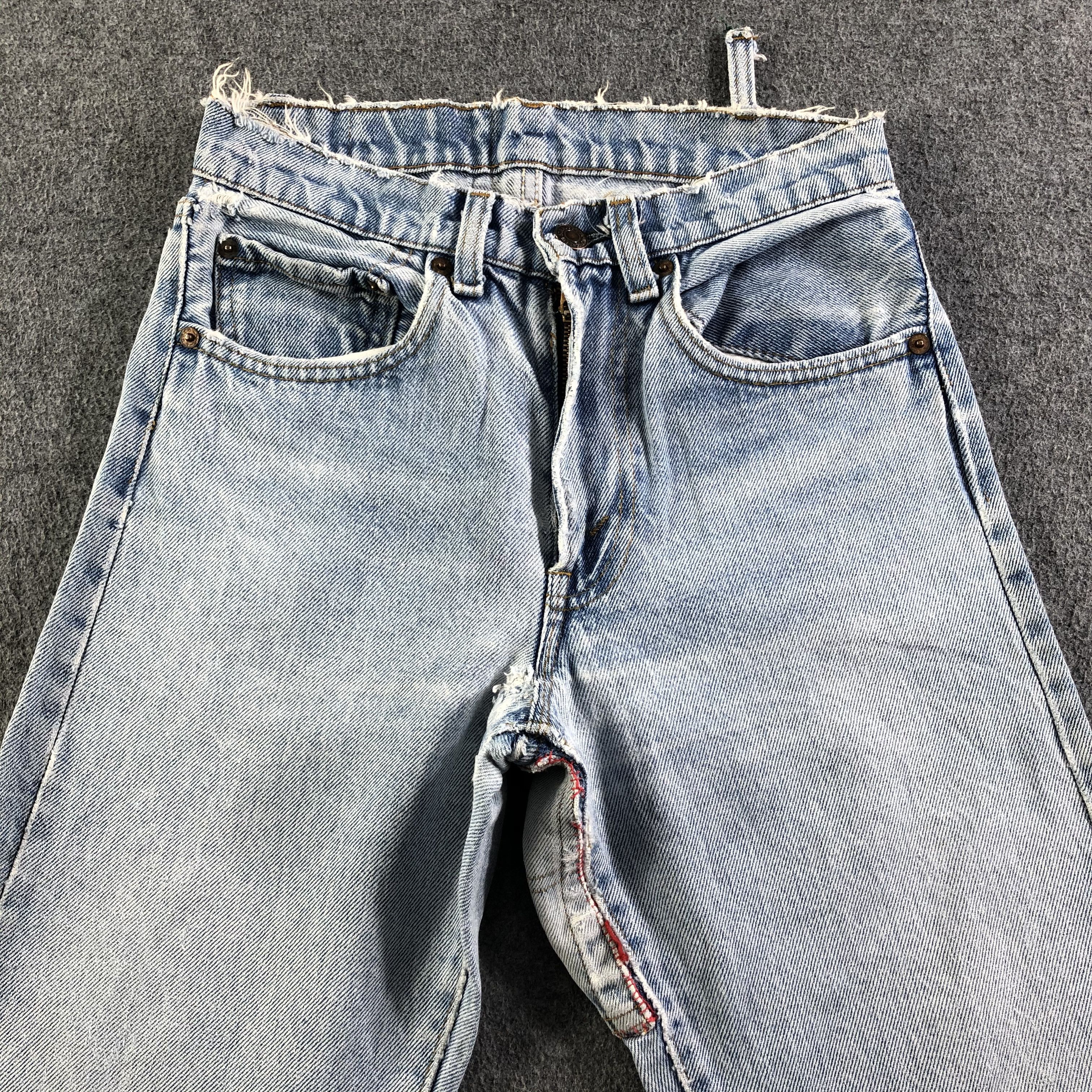 Levi's Vintage Light Wash Levis Jeans-J3382 Size US 26 / EU 42 - 3 Thumbnail