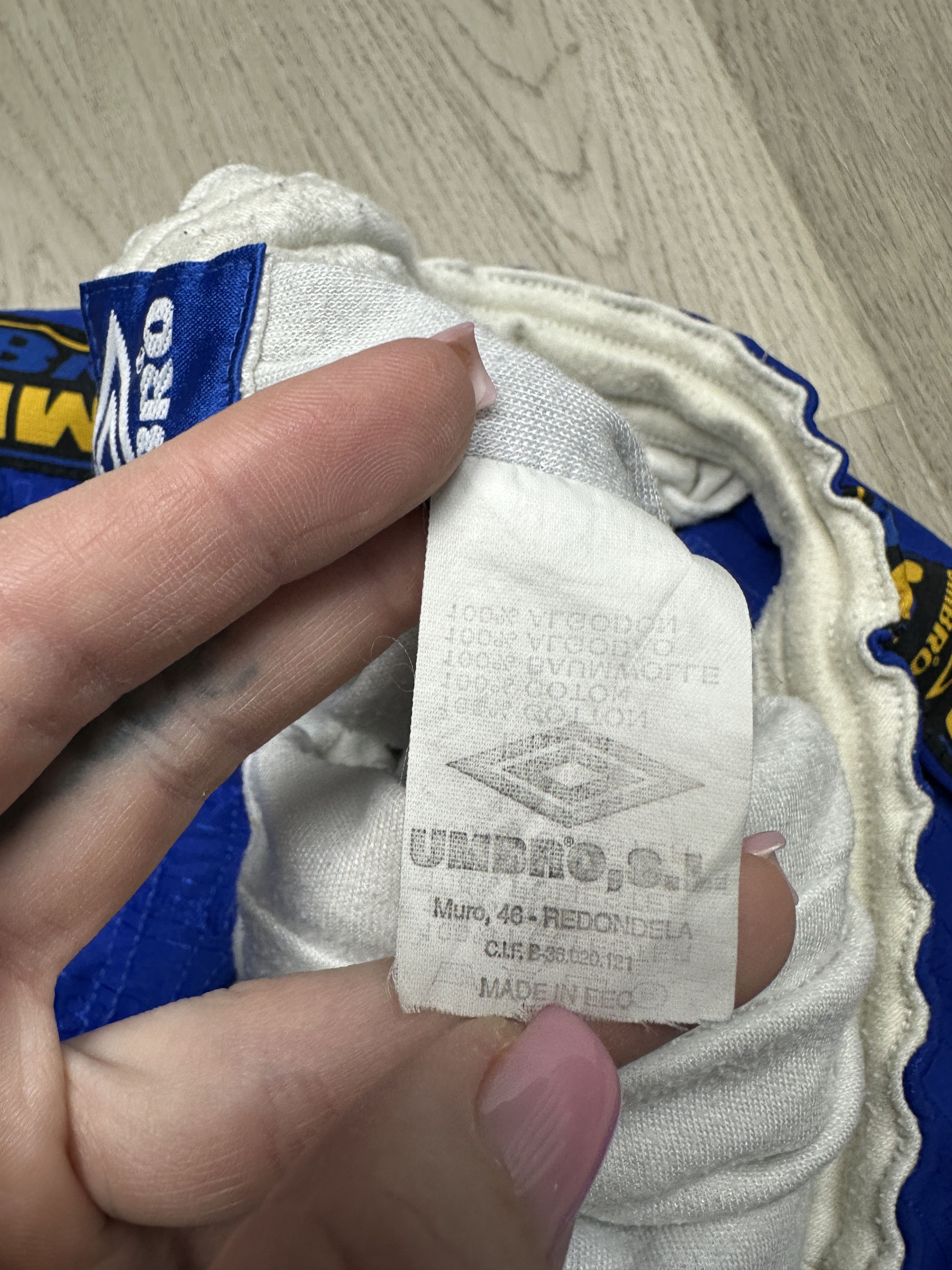 Umbro Umbro 90s Vintage Mens Shorts Size US 38 / EU 54 - 5 Thumbnail