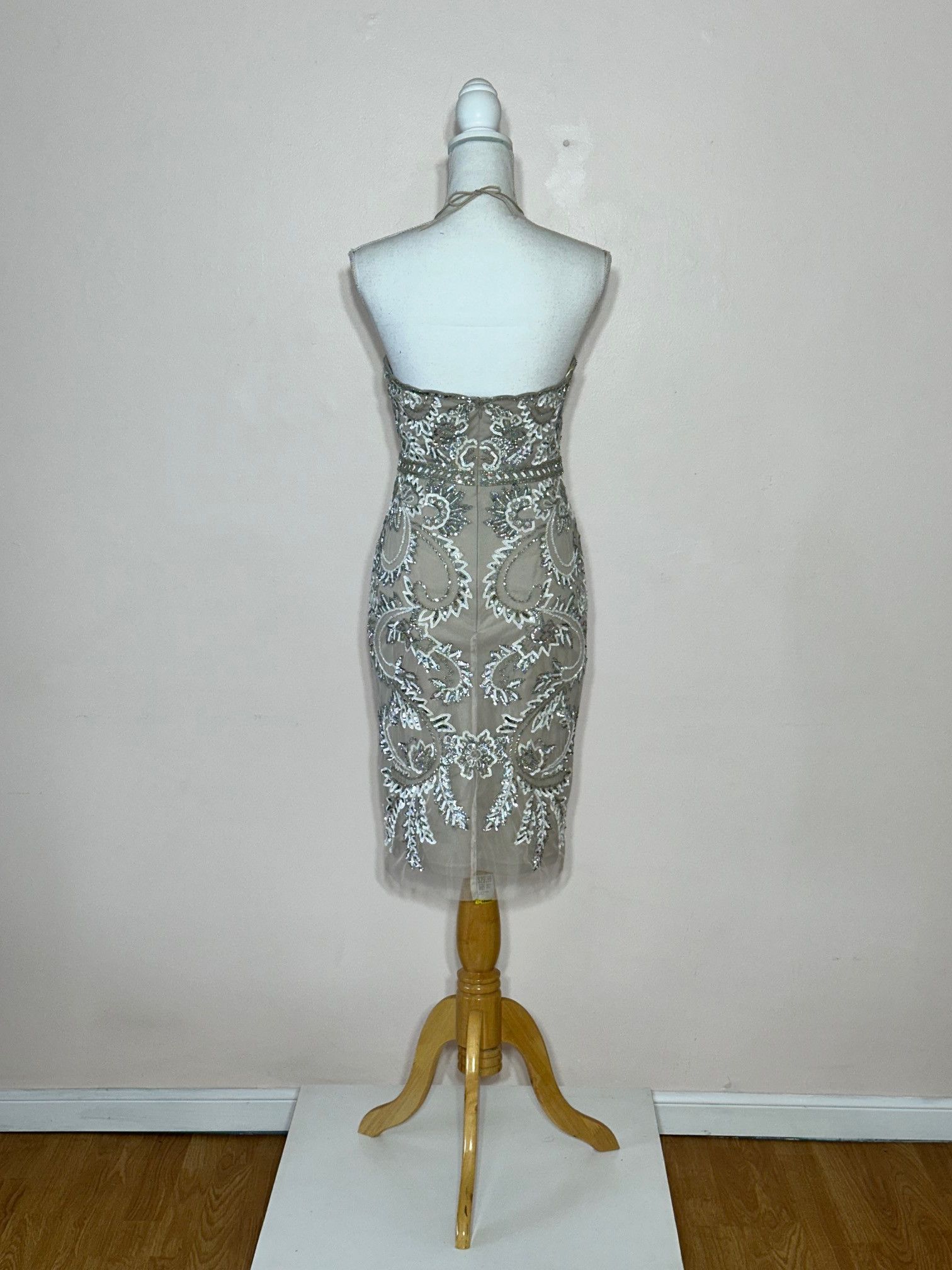 Adrianna Papell Beige Net with Silver Sequin and Beaded tie back dress Size XS / US 0-2 / IT 36-38 - 4 Thumbnail