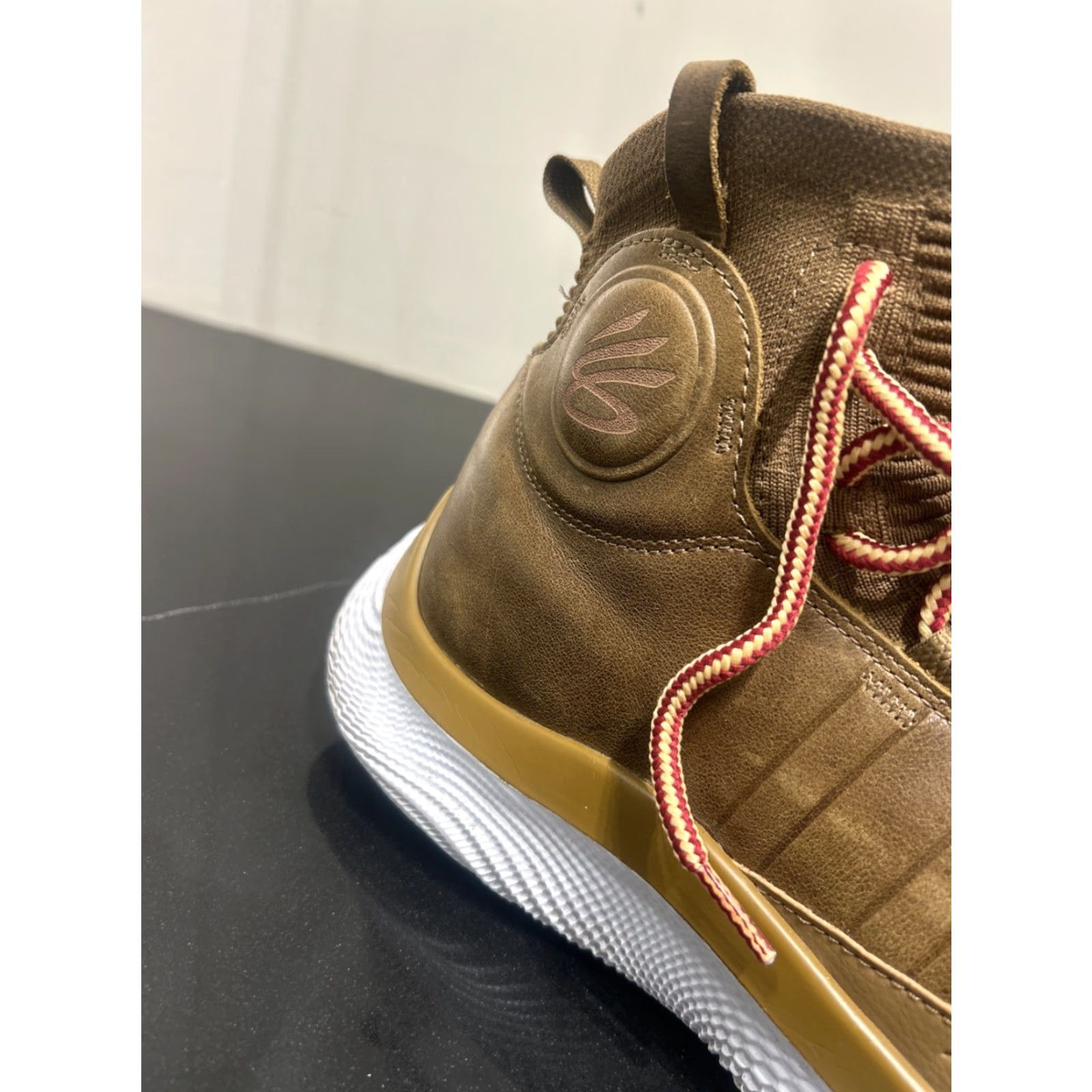 Under Armour Under Armour Curry 4 Flotro Sneaker High Top Leather Brown Sample 15 Men Mens Basketball Limited PE Gentleman’s Cut 2012 2025 Size US 13 / EU 46 - 4 Thumbnail