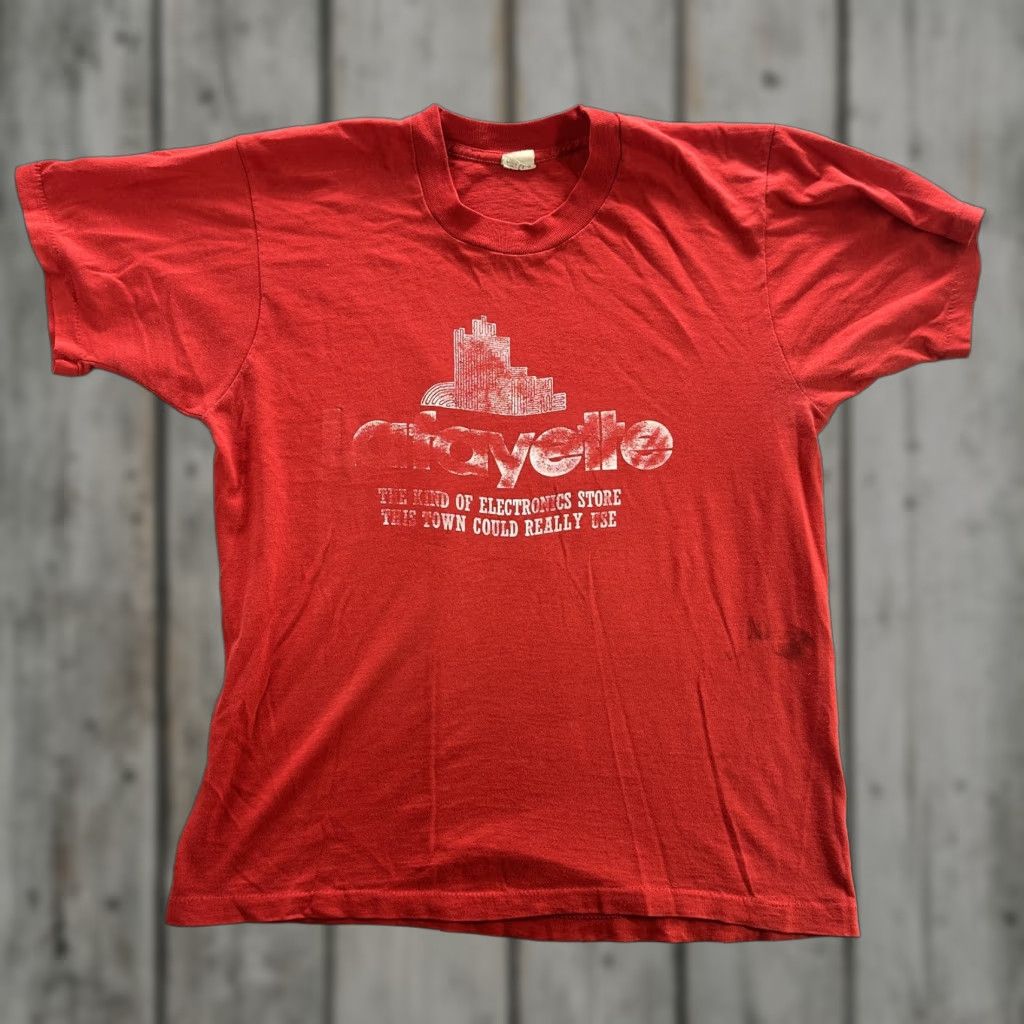 Vintage VINTAGE Lafayette Electronics Shirt Mens Large Red Screen Stars 80s USA Graphic Print Crew Neck Short Sleeve Size US L / EU 52-54 / 3 - 1 Thumbnail